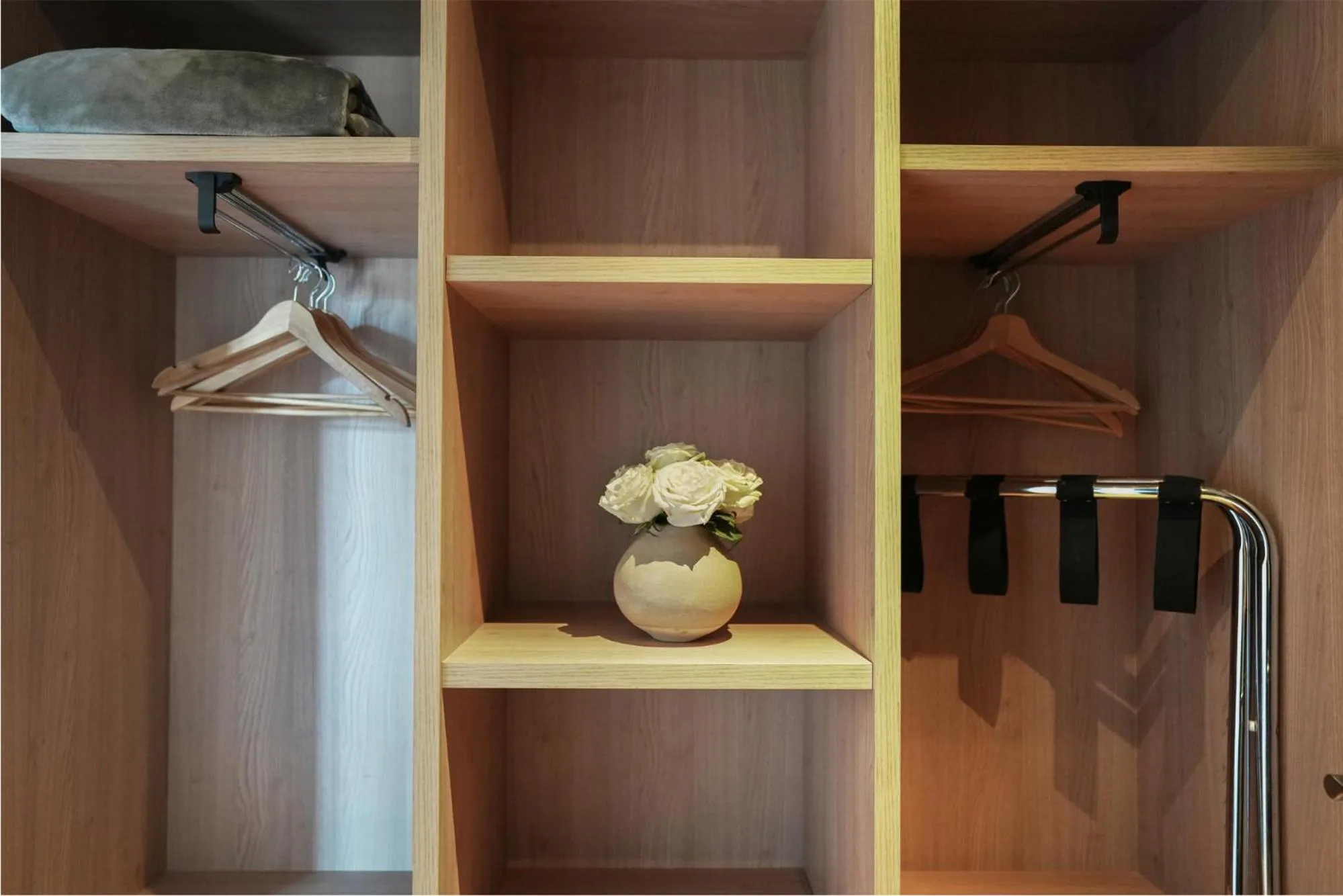 Photo of the whole room in Arc La Rambla