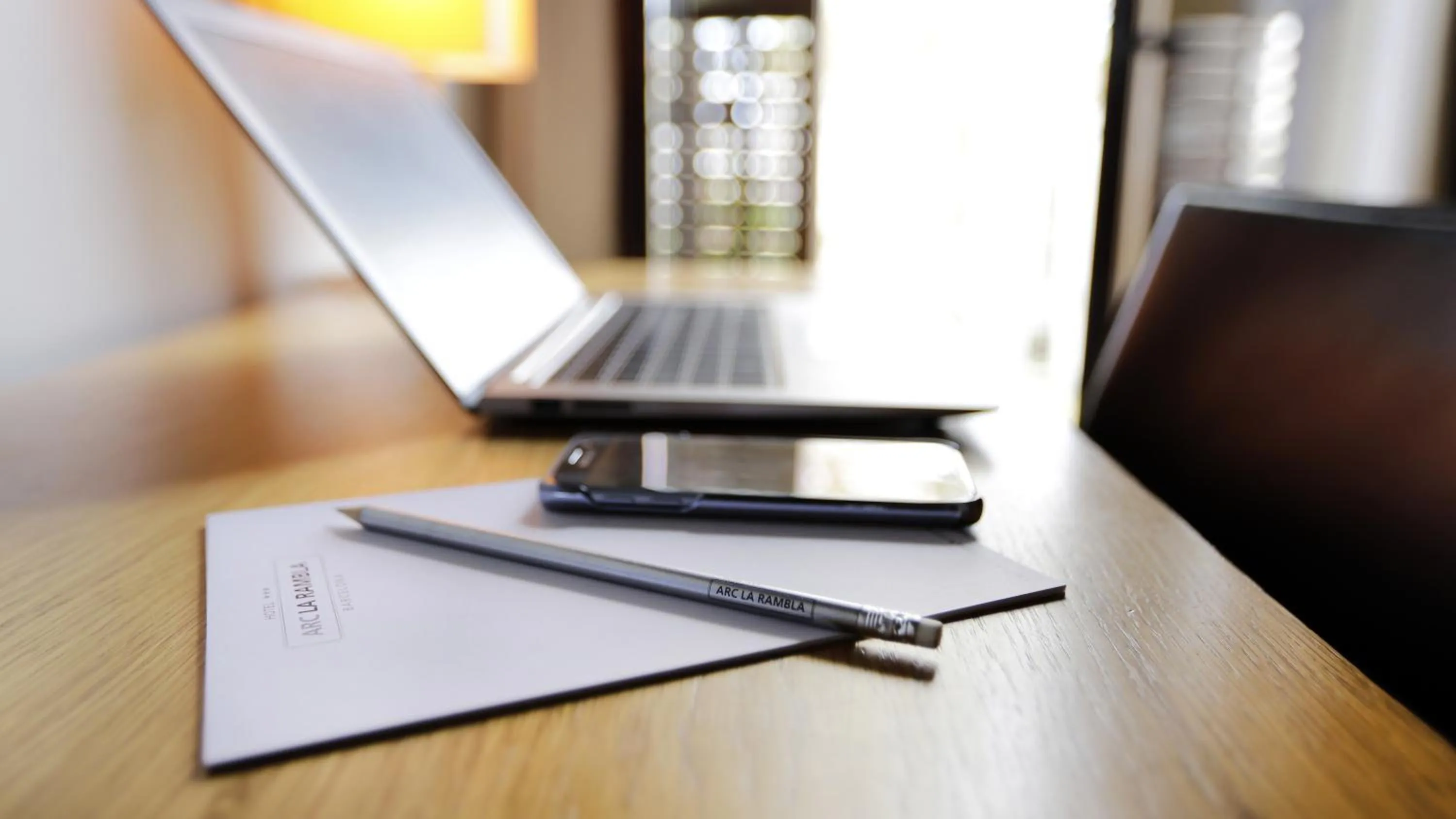 Decorative detail in Arc La Rambla