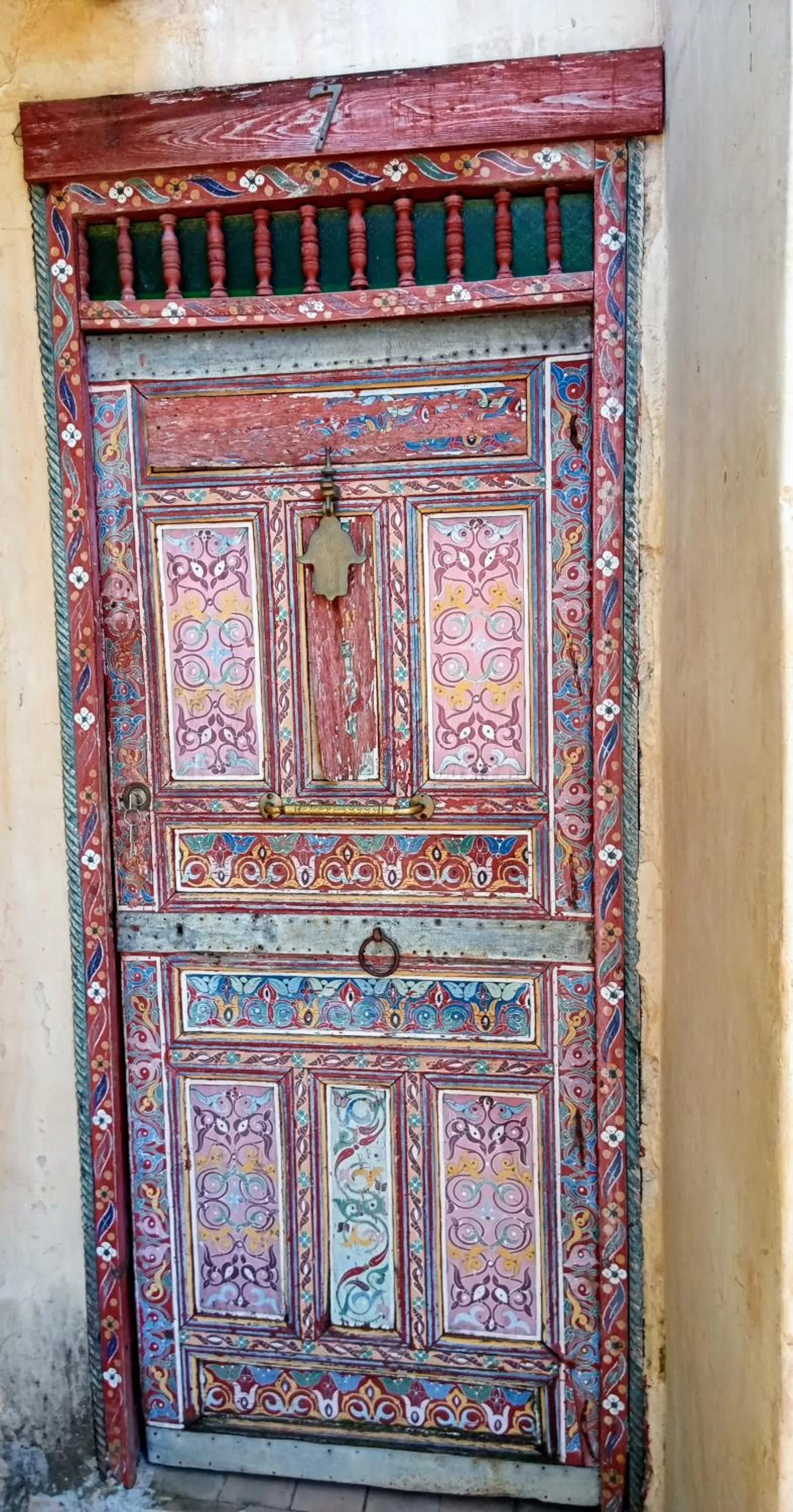 Facade/entrance in Riad Rchacha