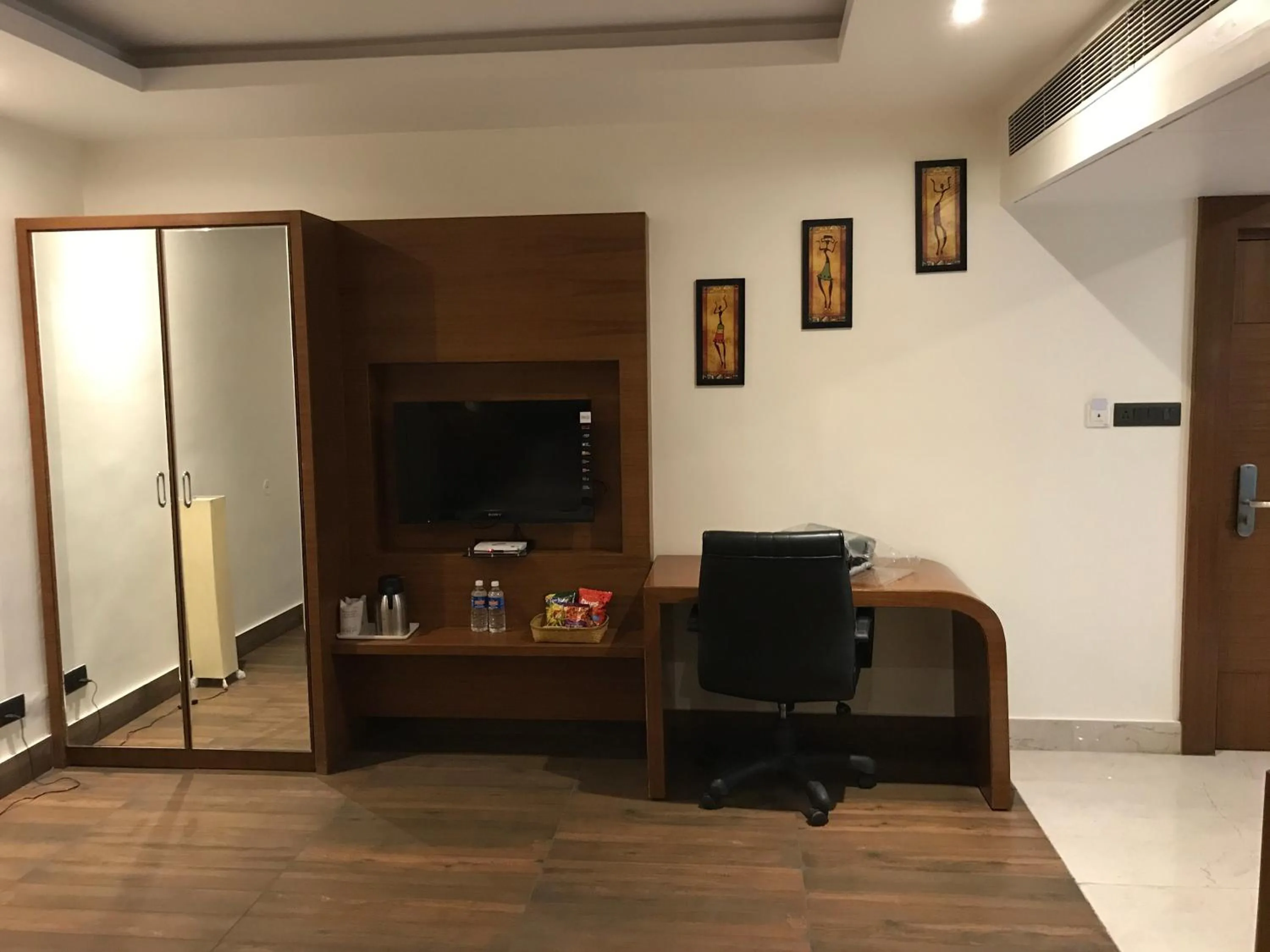 TV and multimedia in The Royal Melange Beacon