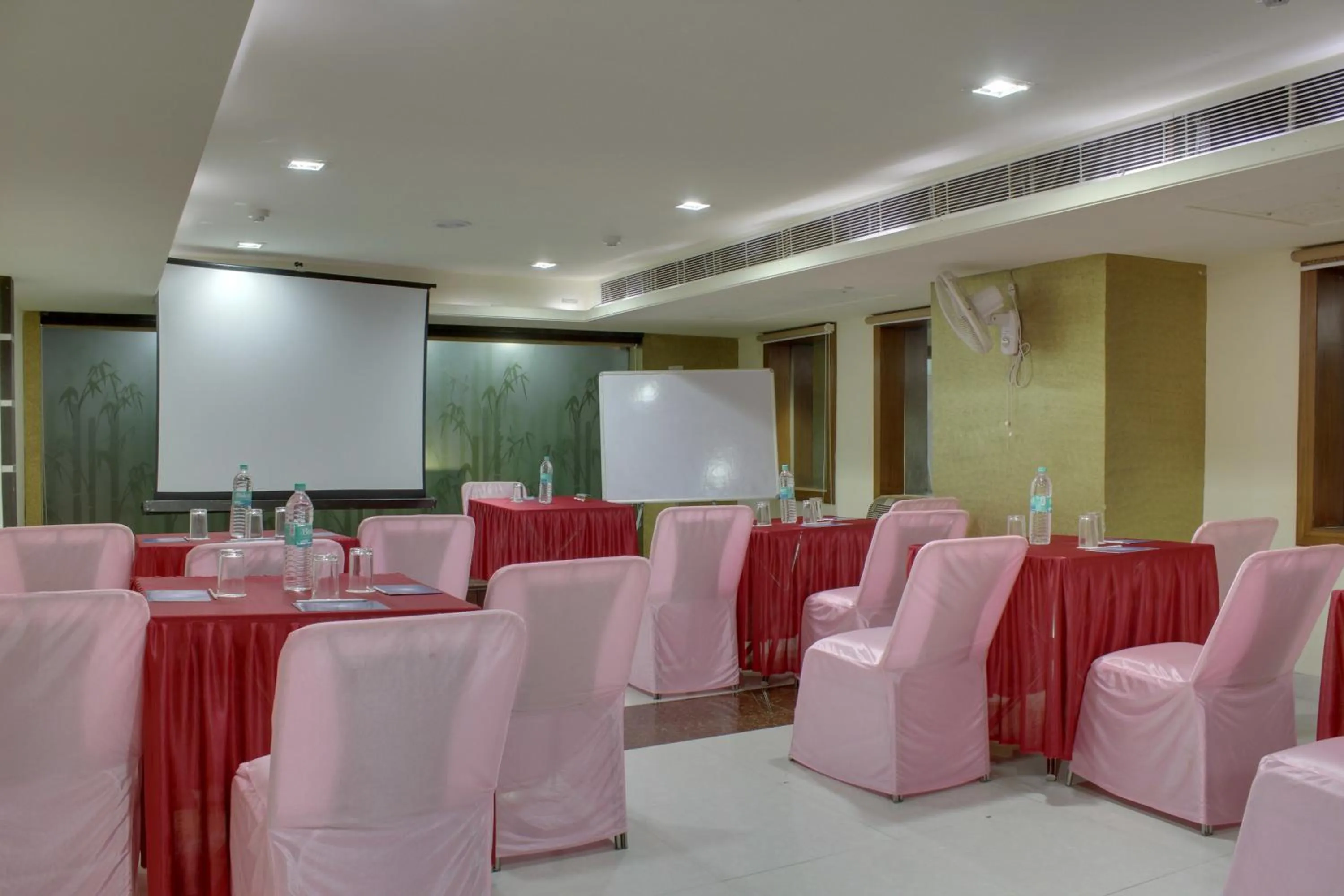 Business facilities in The Royal Melange Beacon