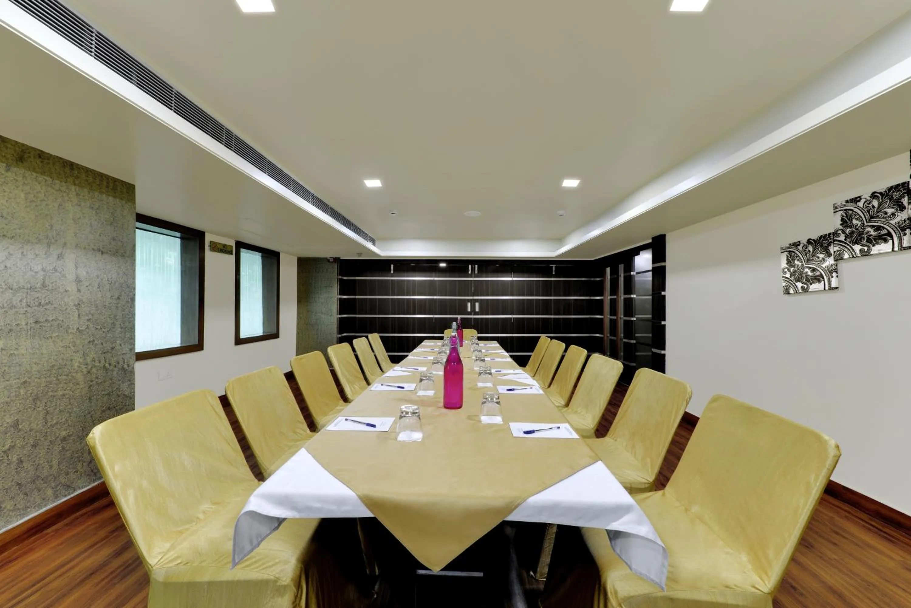 Banquet/Function facilities in The Royal Melange Beacon