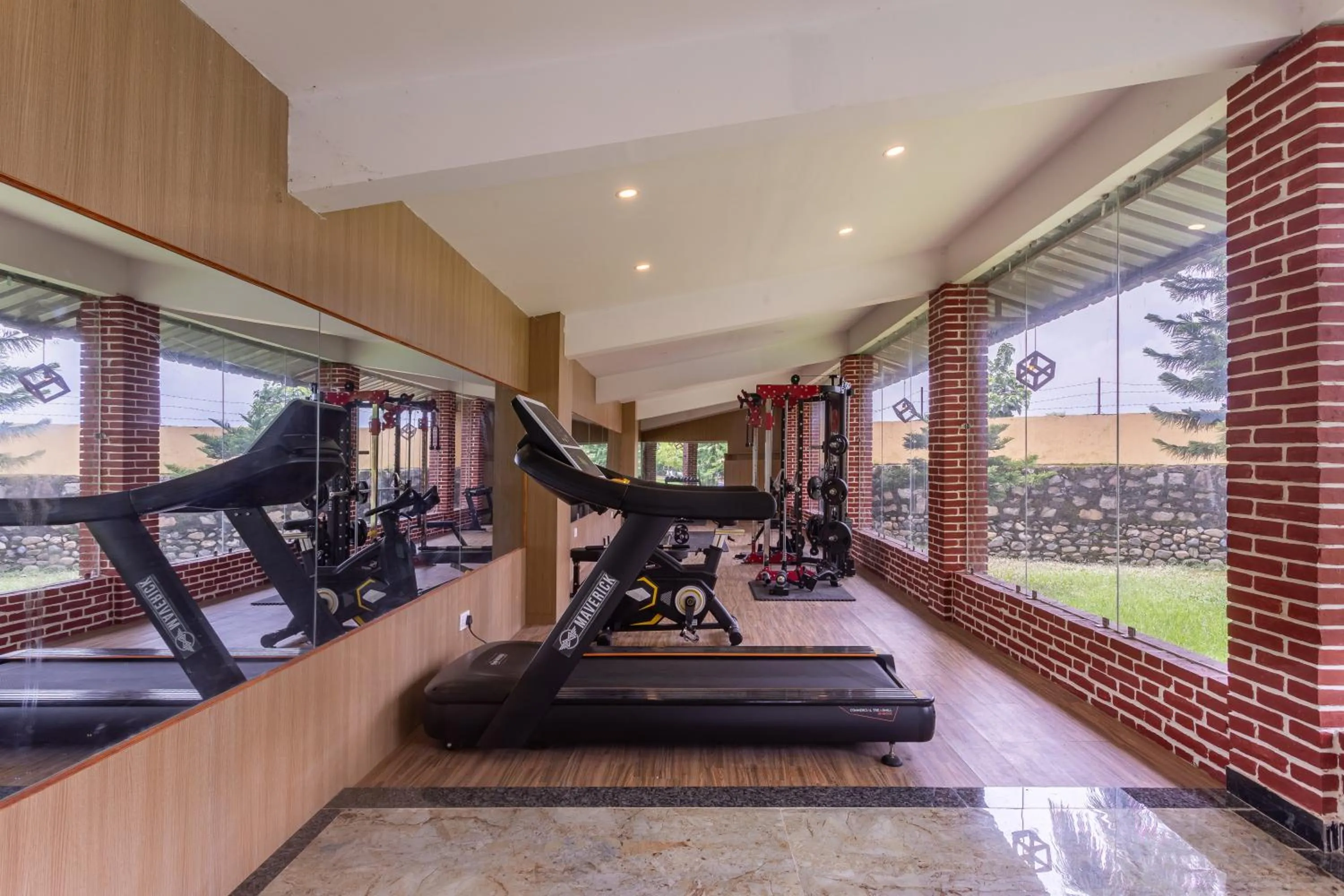 Swimming pool in Hotel Seven Limited