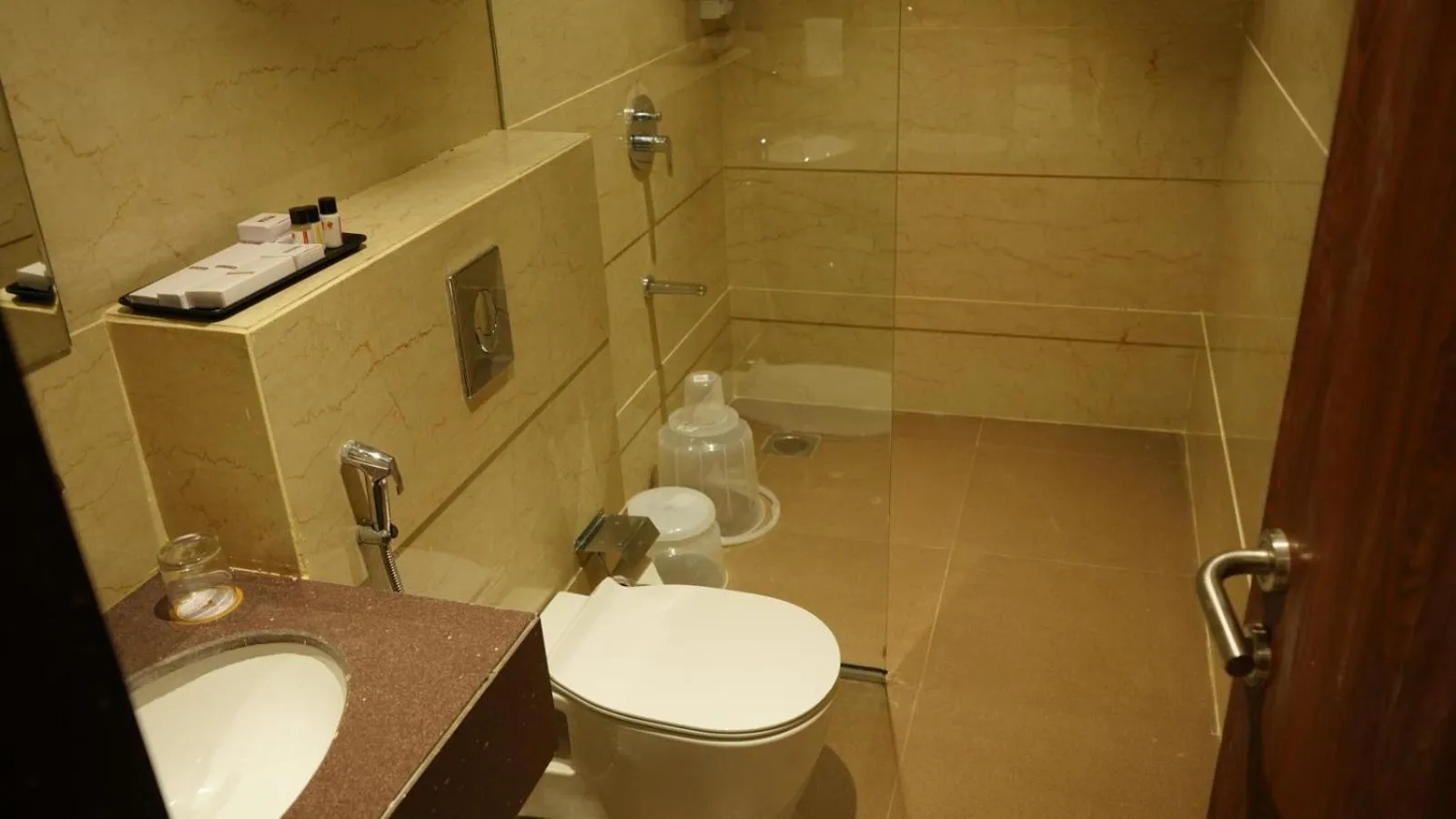 Bathroom in Alaukik Hotel