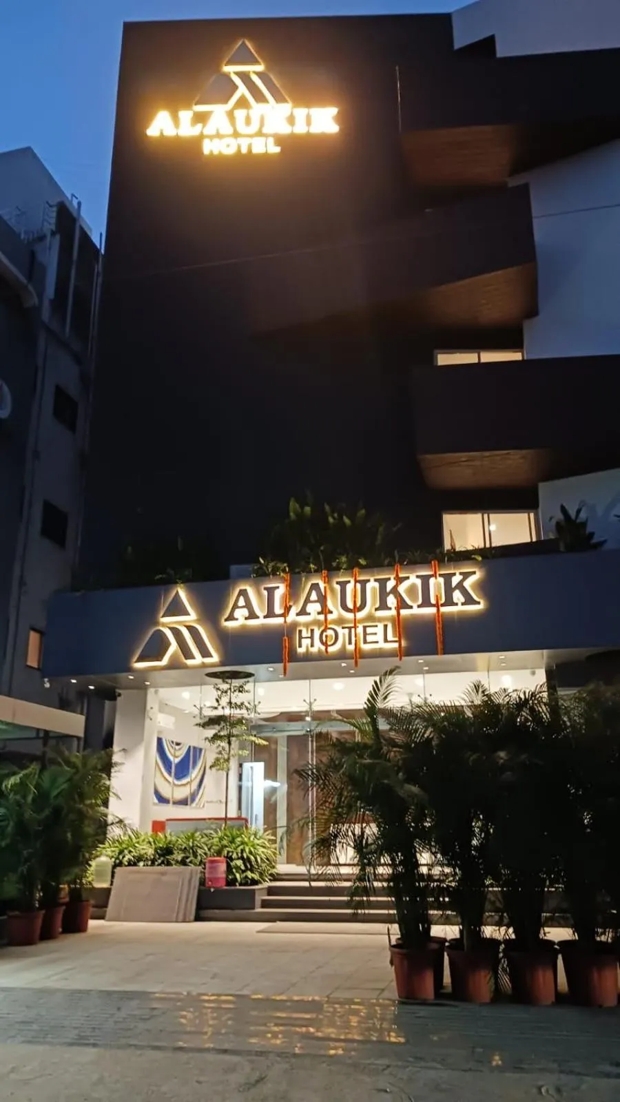 Property building in Alaukik Hotel