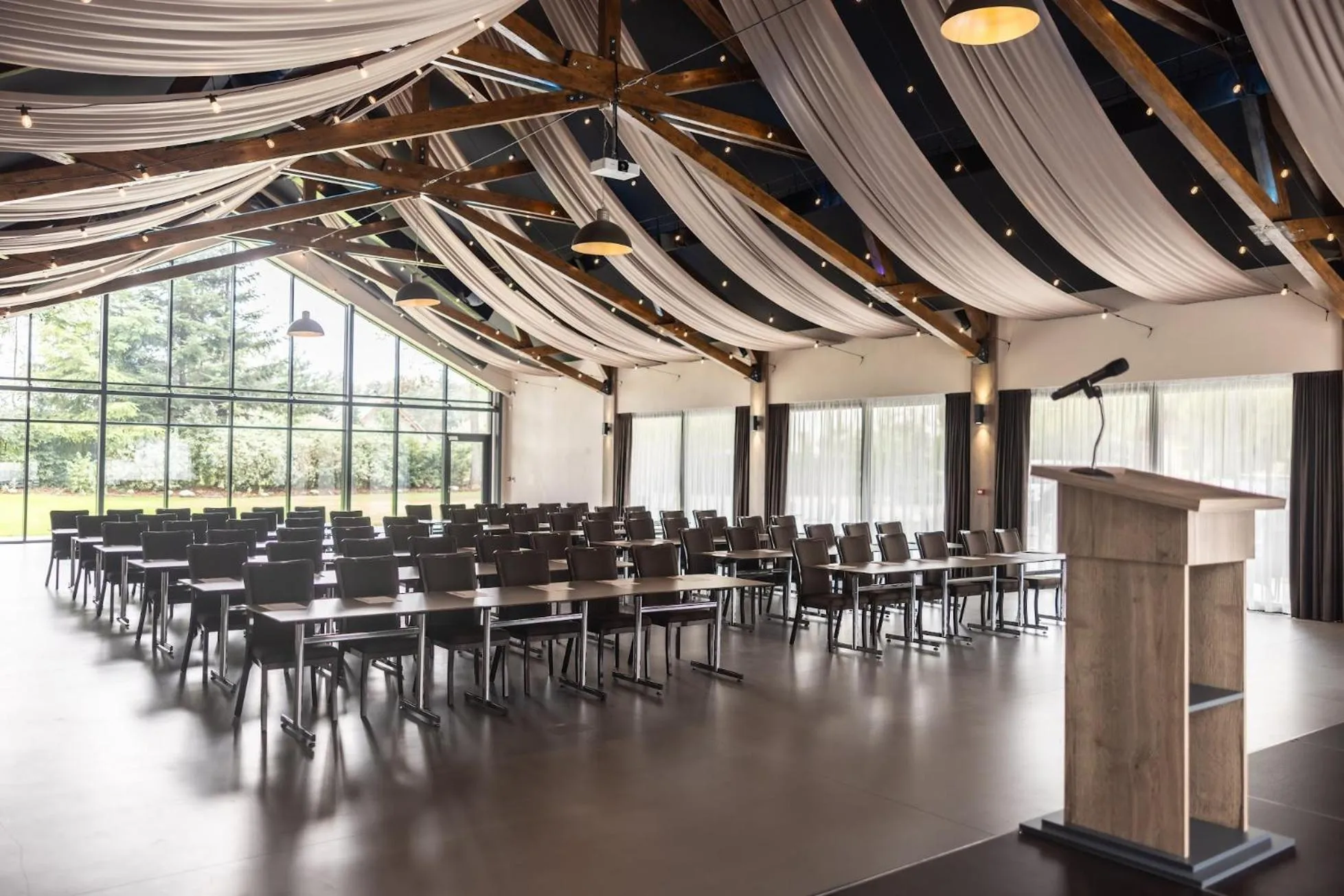 Meeting/conference room in Hotel Demanova Apartments - Dependance