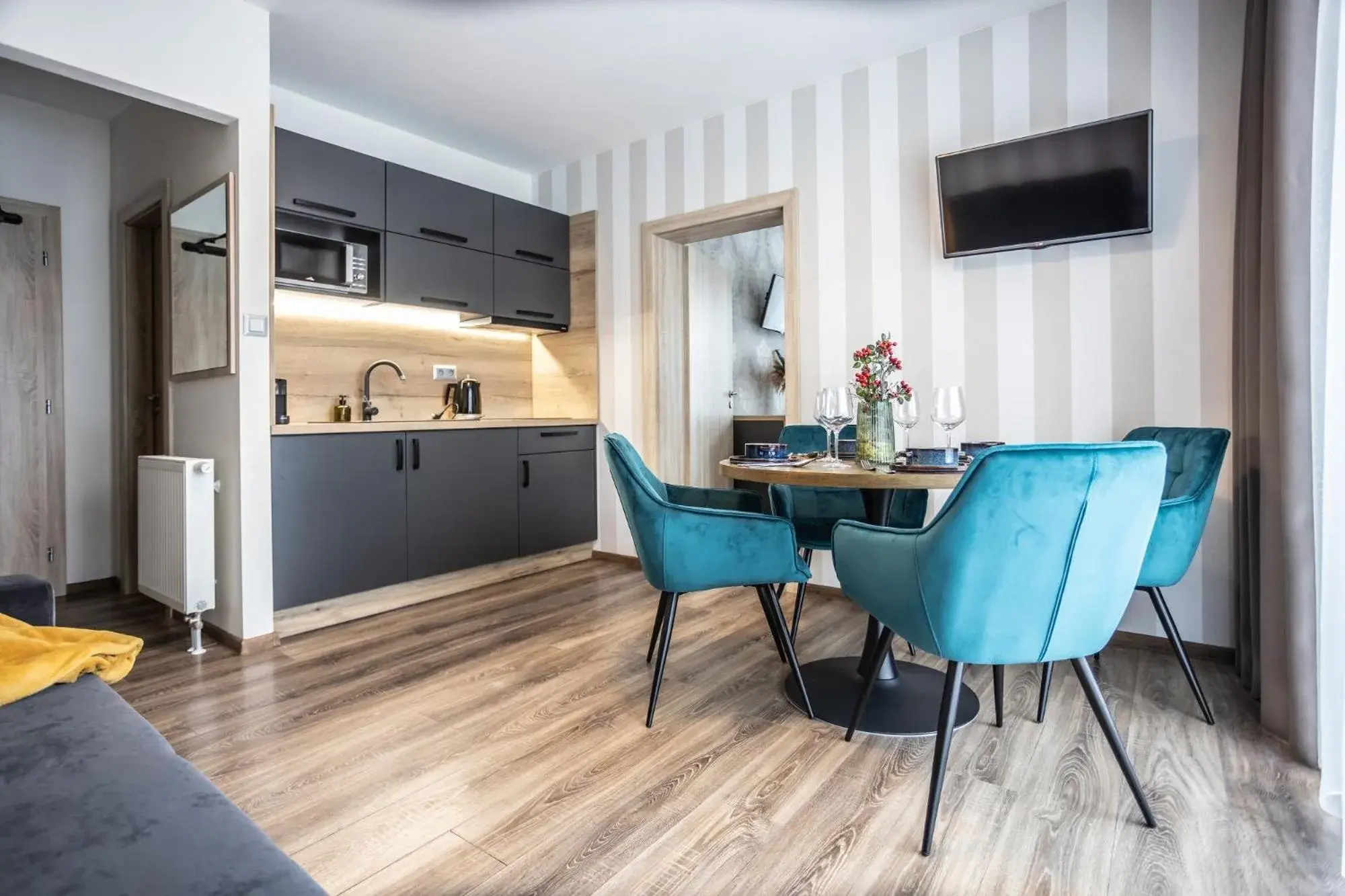 One-Bedroom Apartment in Hotel Demanova Apartments - Dependance One-Bedroom Apartment in Hotel Demanova Apartments - Dependance