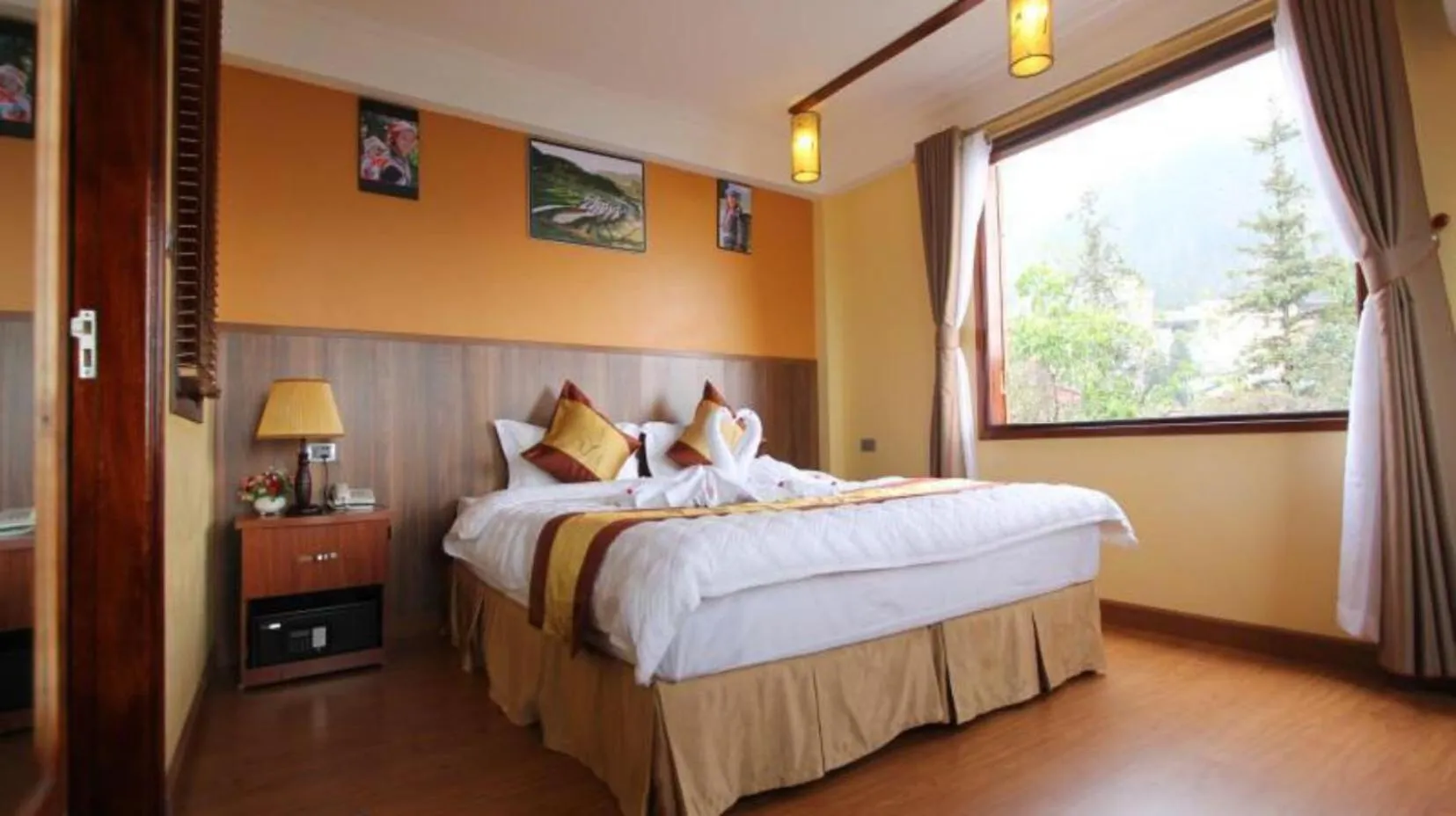 Bedroom, Bed in Heart Of Sapa Hotel