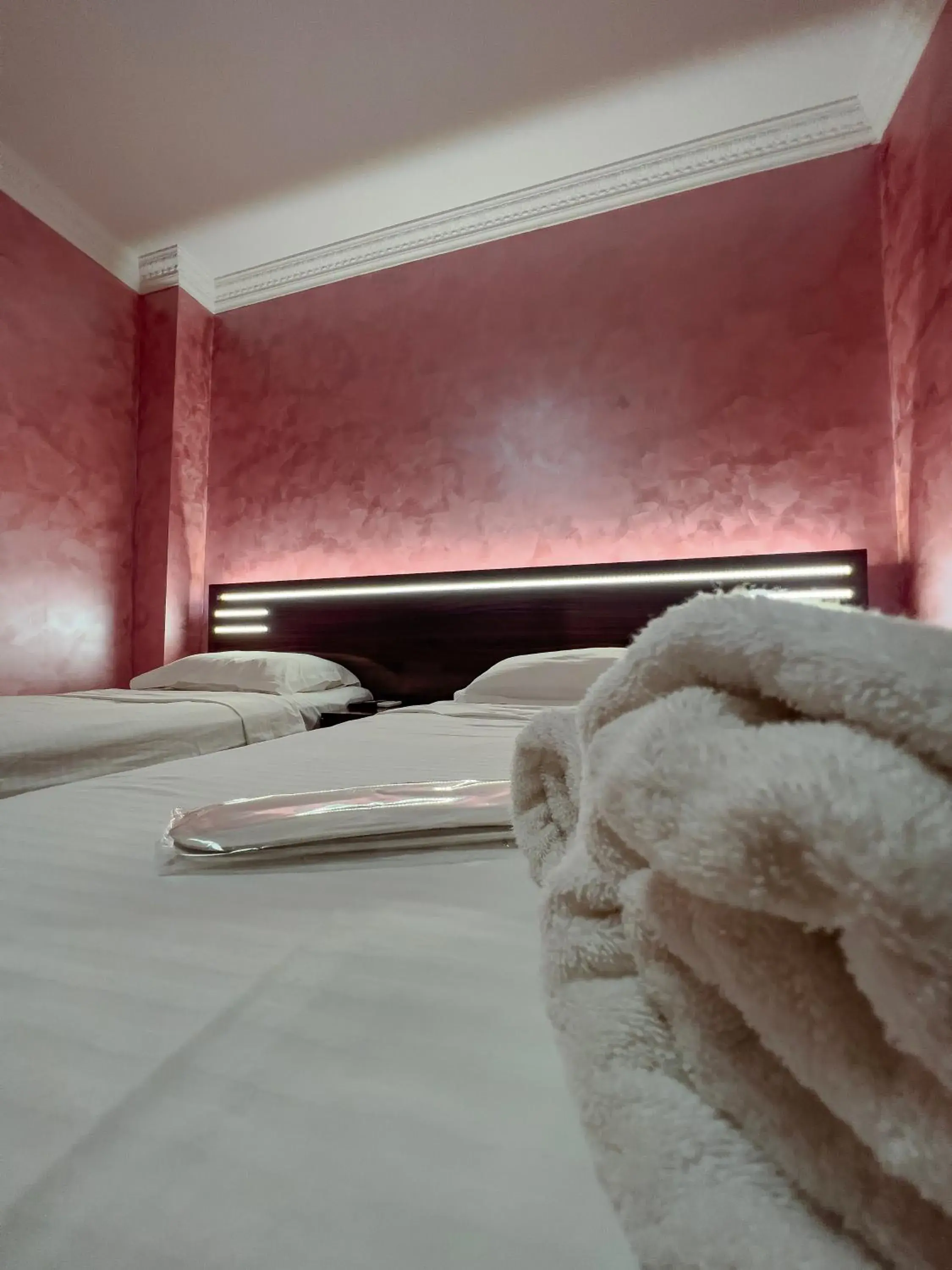 Deluxe Twin Room in Opera Avenue Hotel Deluxe Twin Room in Opera Avenue Hotel