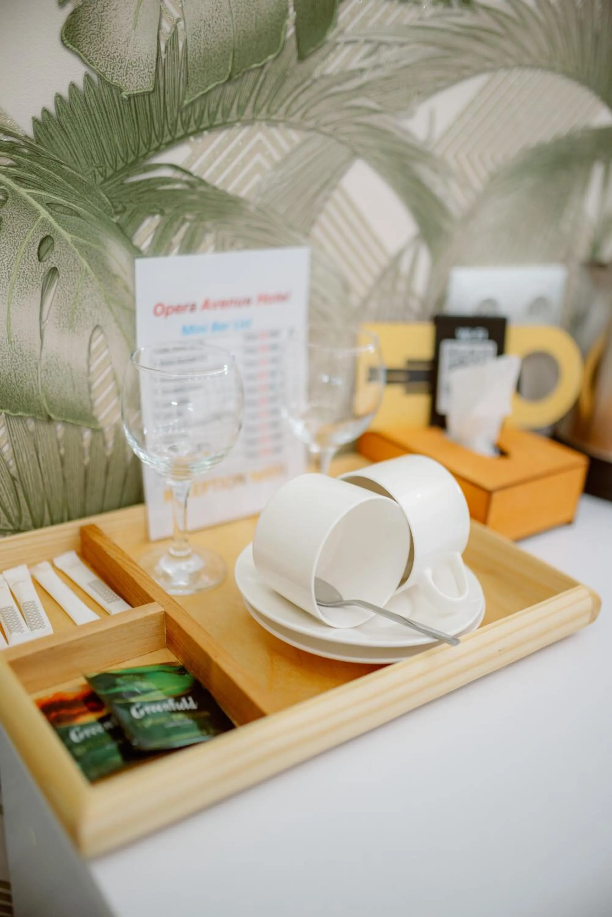 Coffee/tea facilities in Opera Avenue Hotel