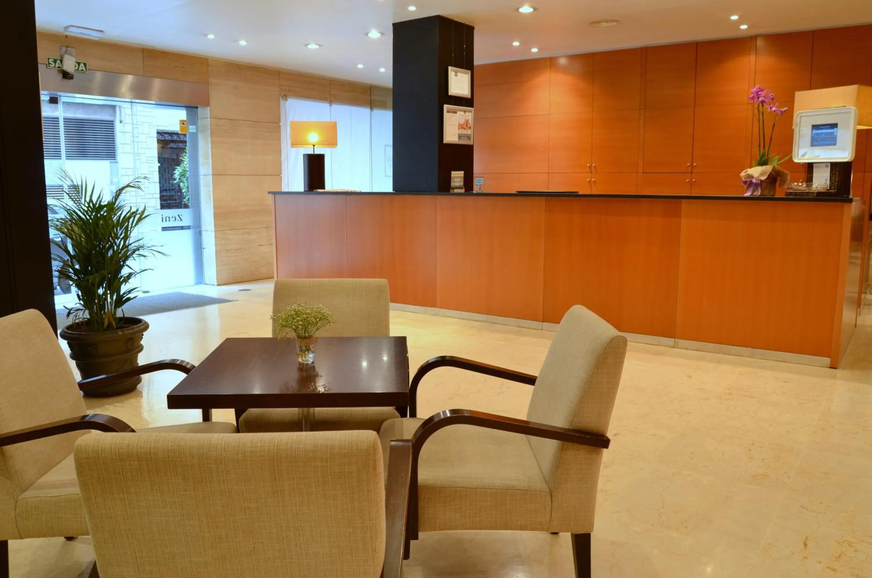 Lobby or reception in Zenit Málaga