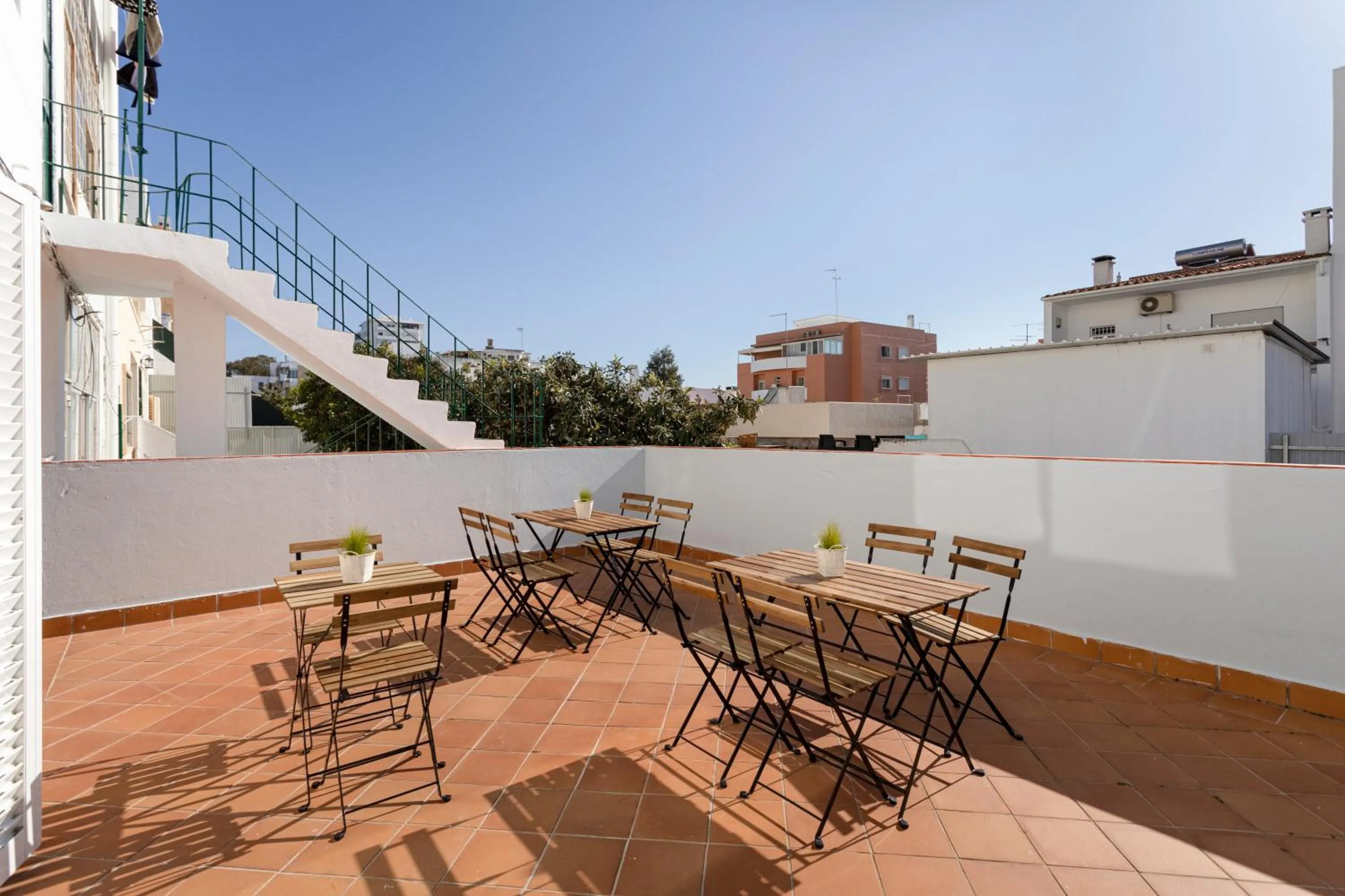 Property building in Lemon Hostel Faro