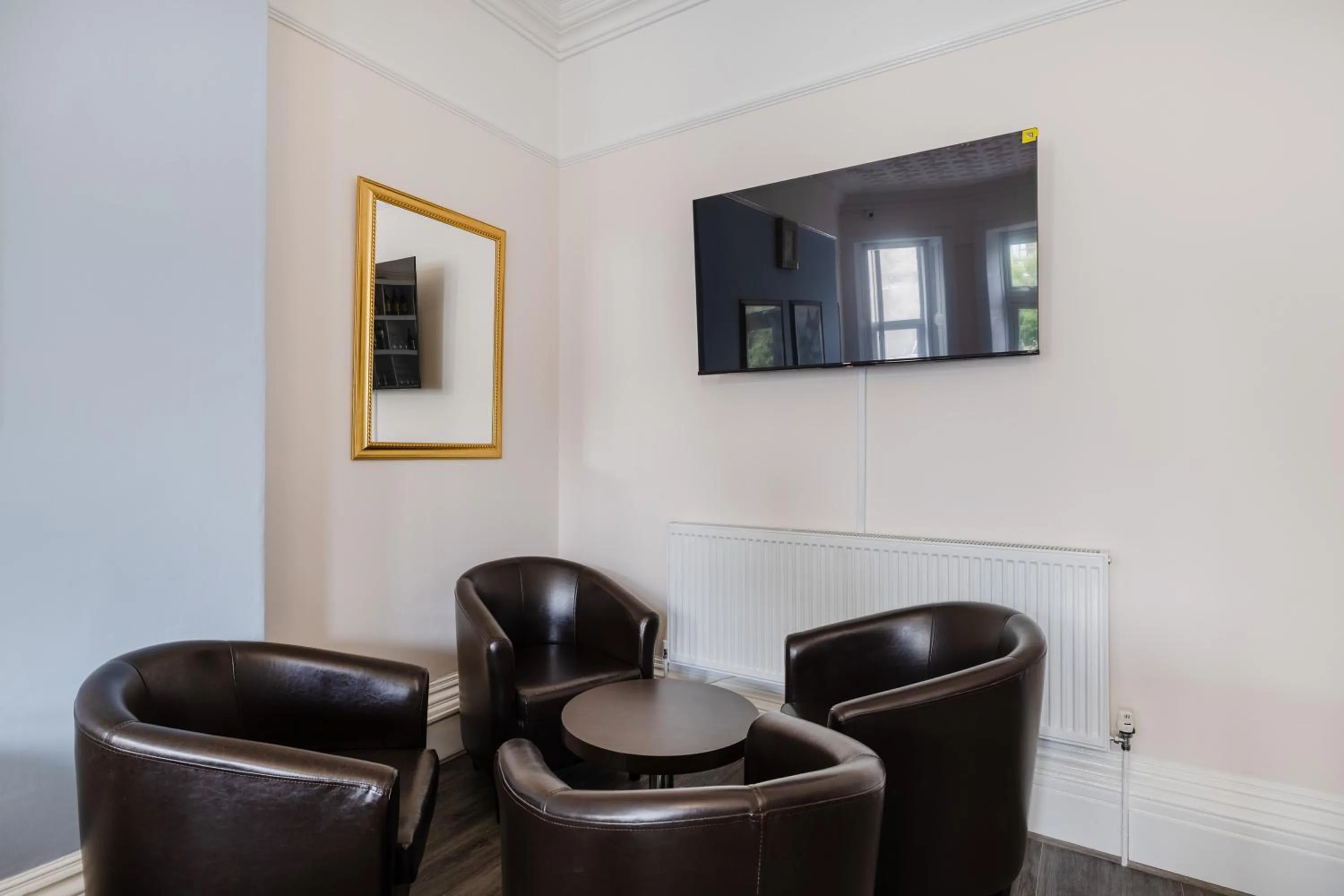 Lounge or bar in Drake Hotel Plymouth