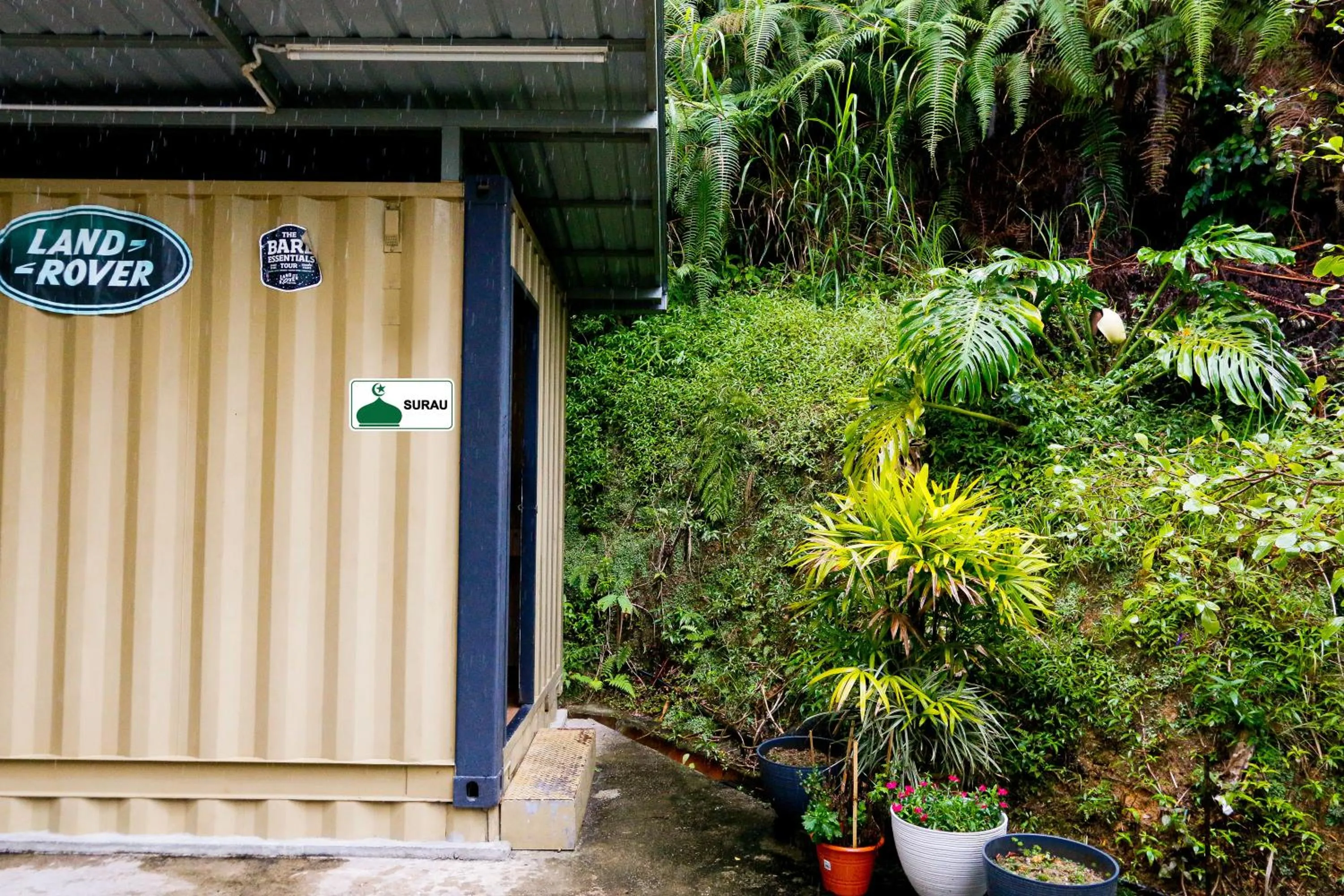 Area and facilities in Golden Lodge