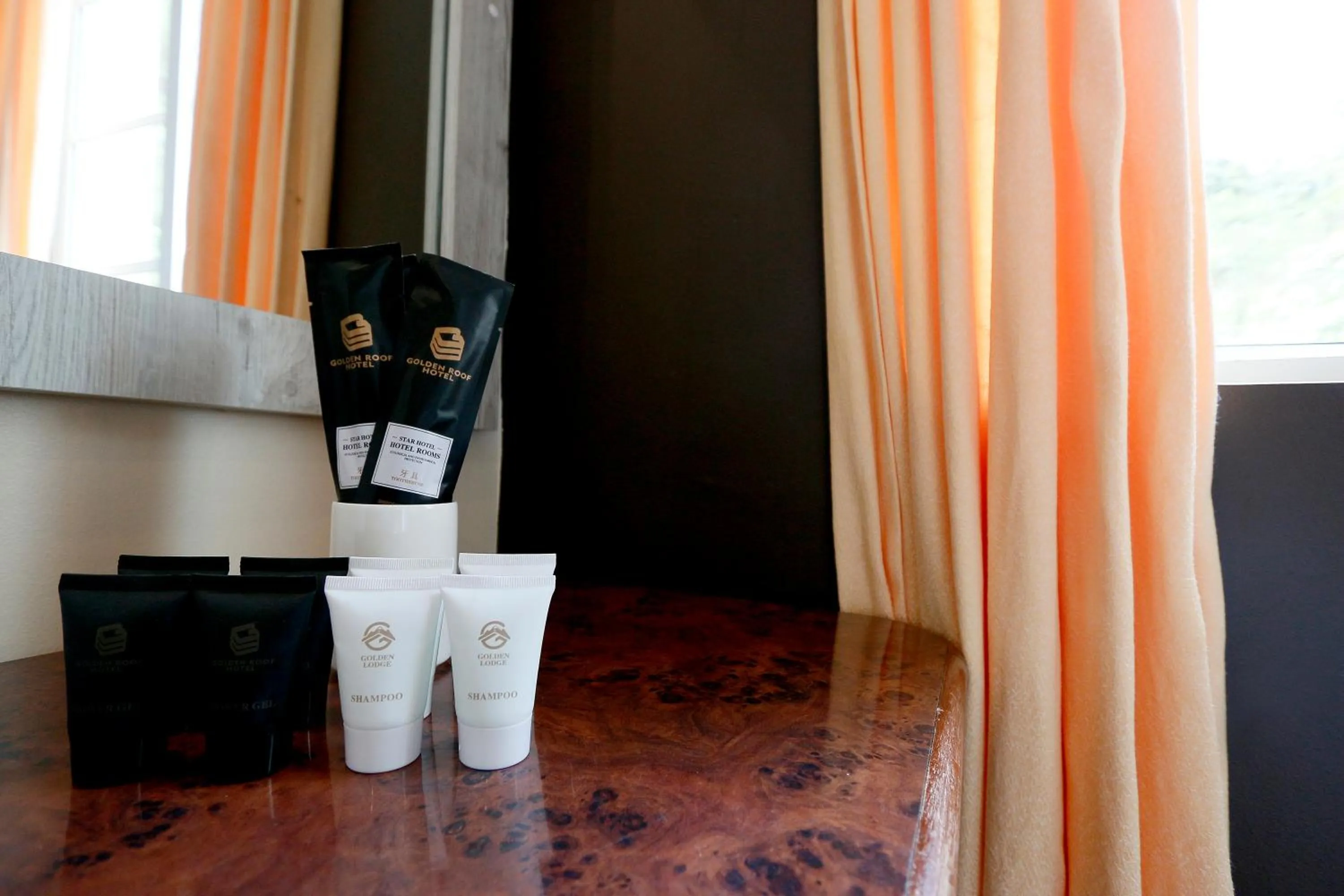 Area and facilities in Golden Lodge