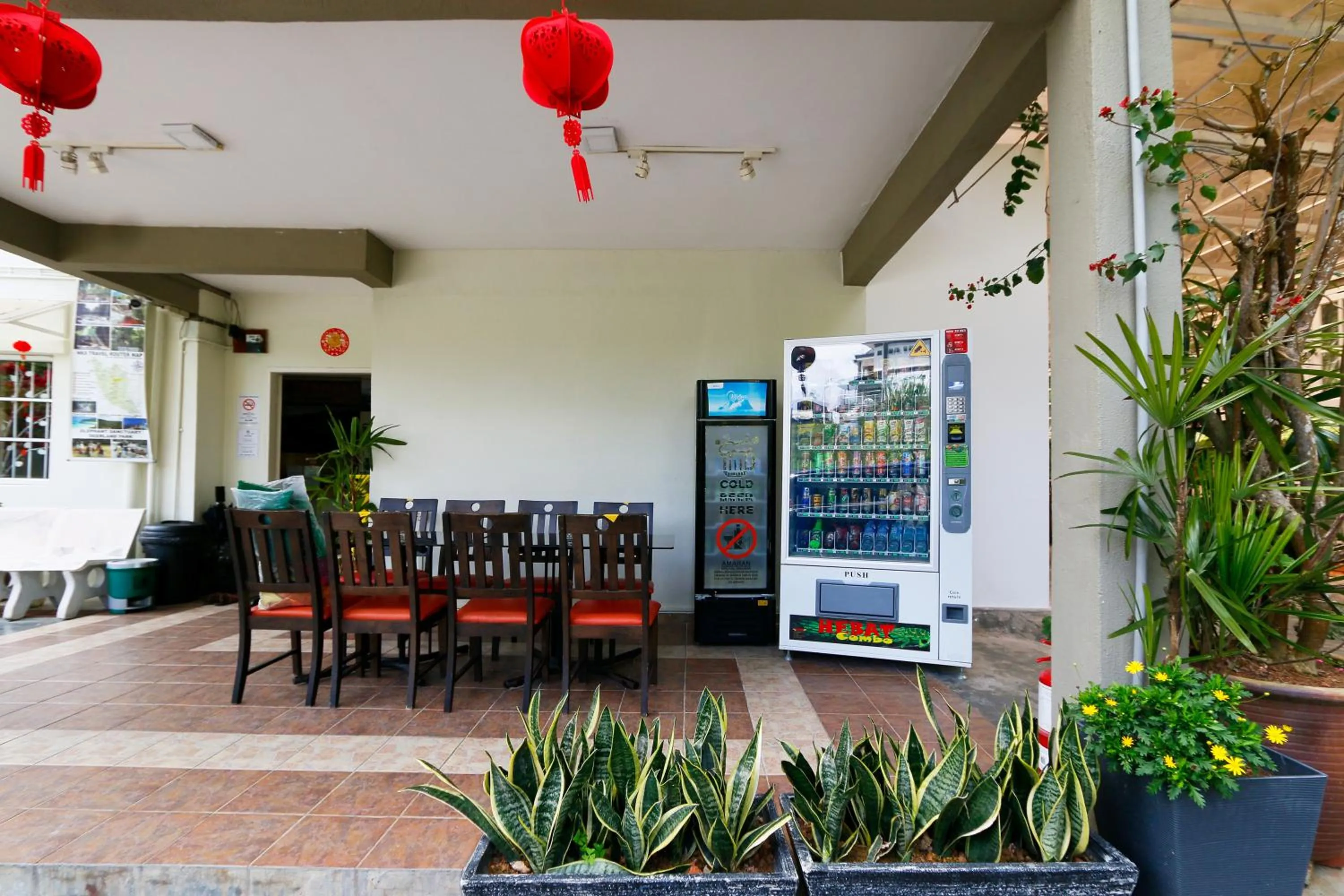 Area and facilities in Golden Lodge