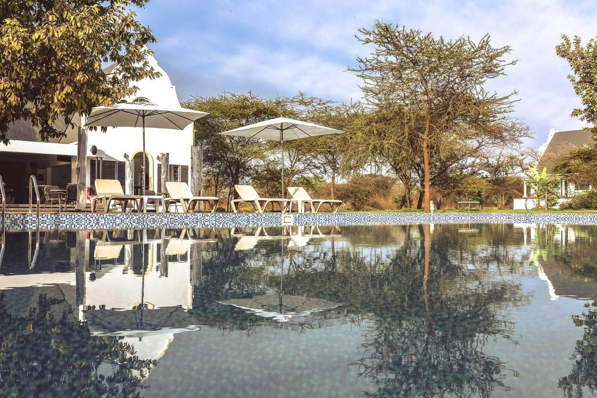 Swimming pool in Kili Seasons Hotel
