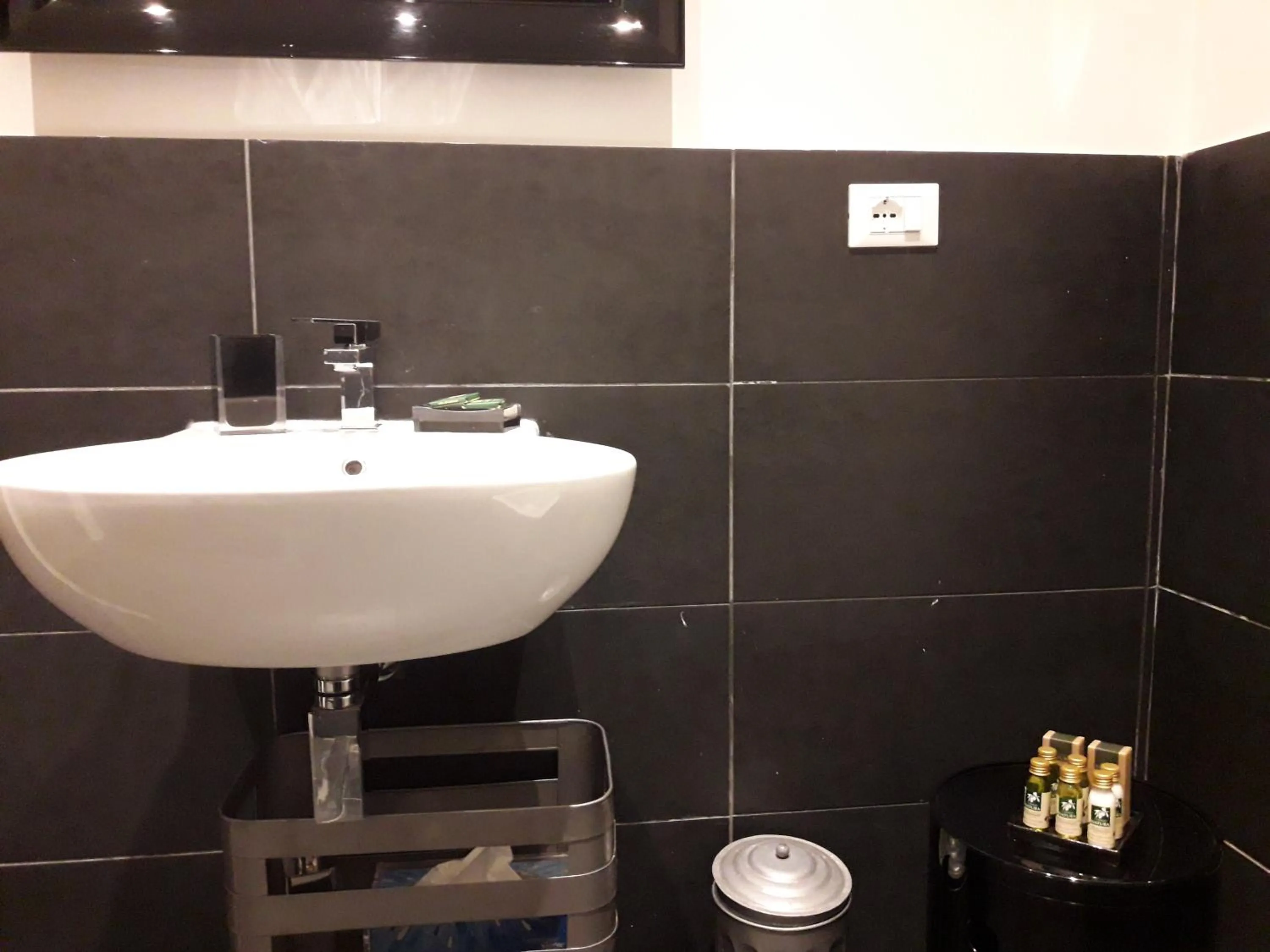 Bathroom in EasyInRome Navona