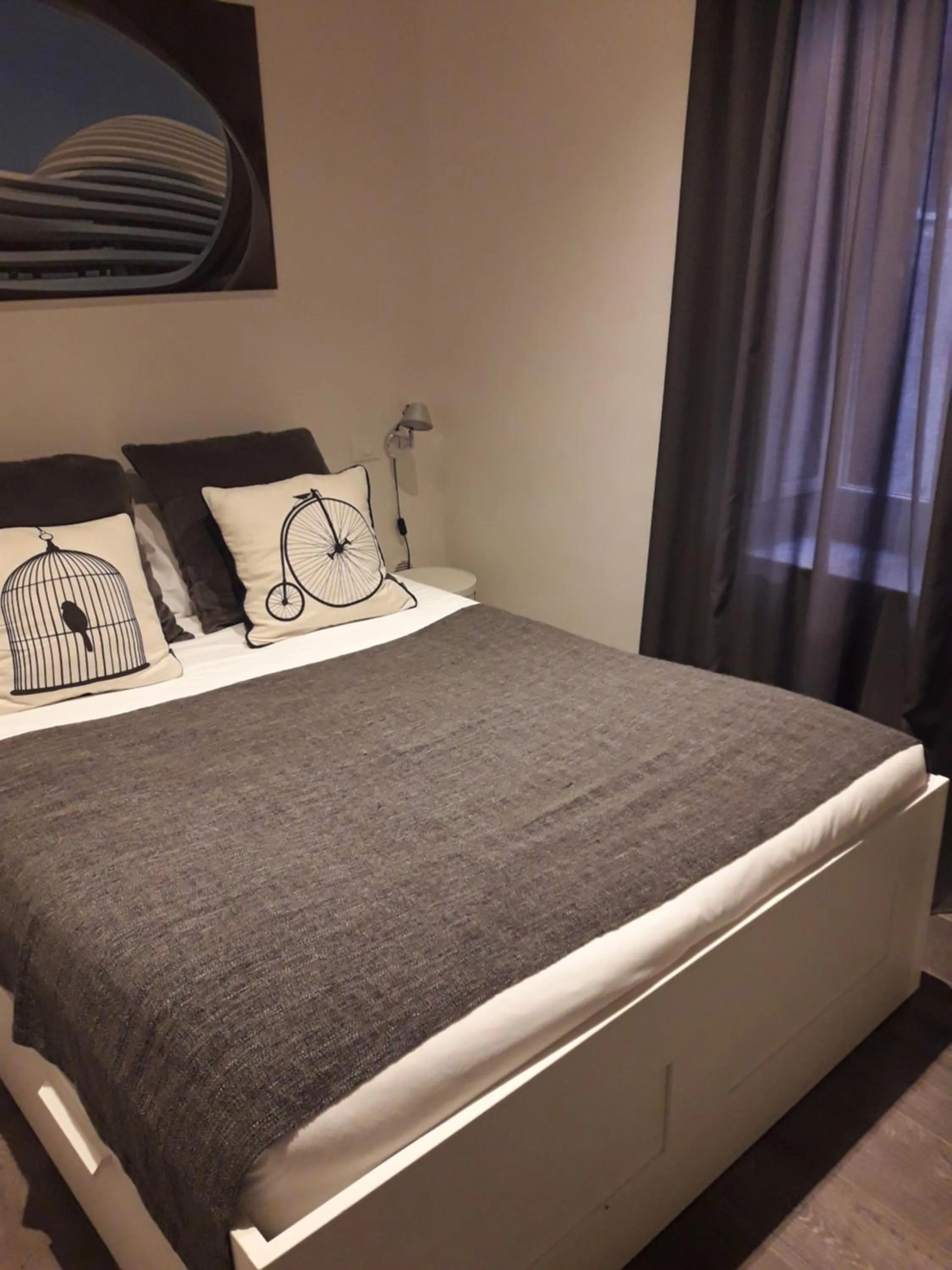 Bed in EasyInRome Navona