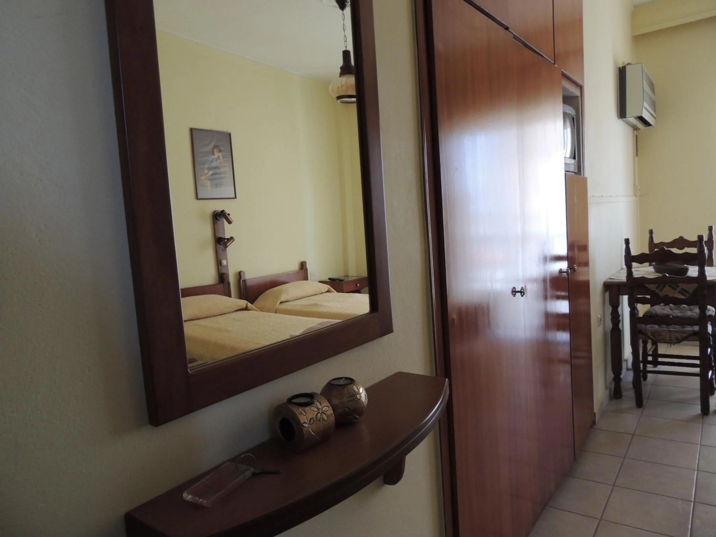 Decorative detail, Bed in Miami Studios