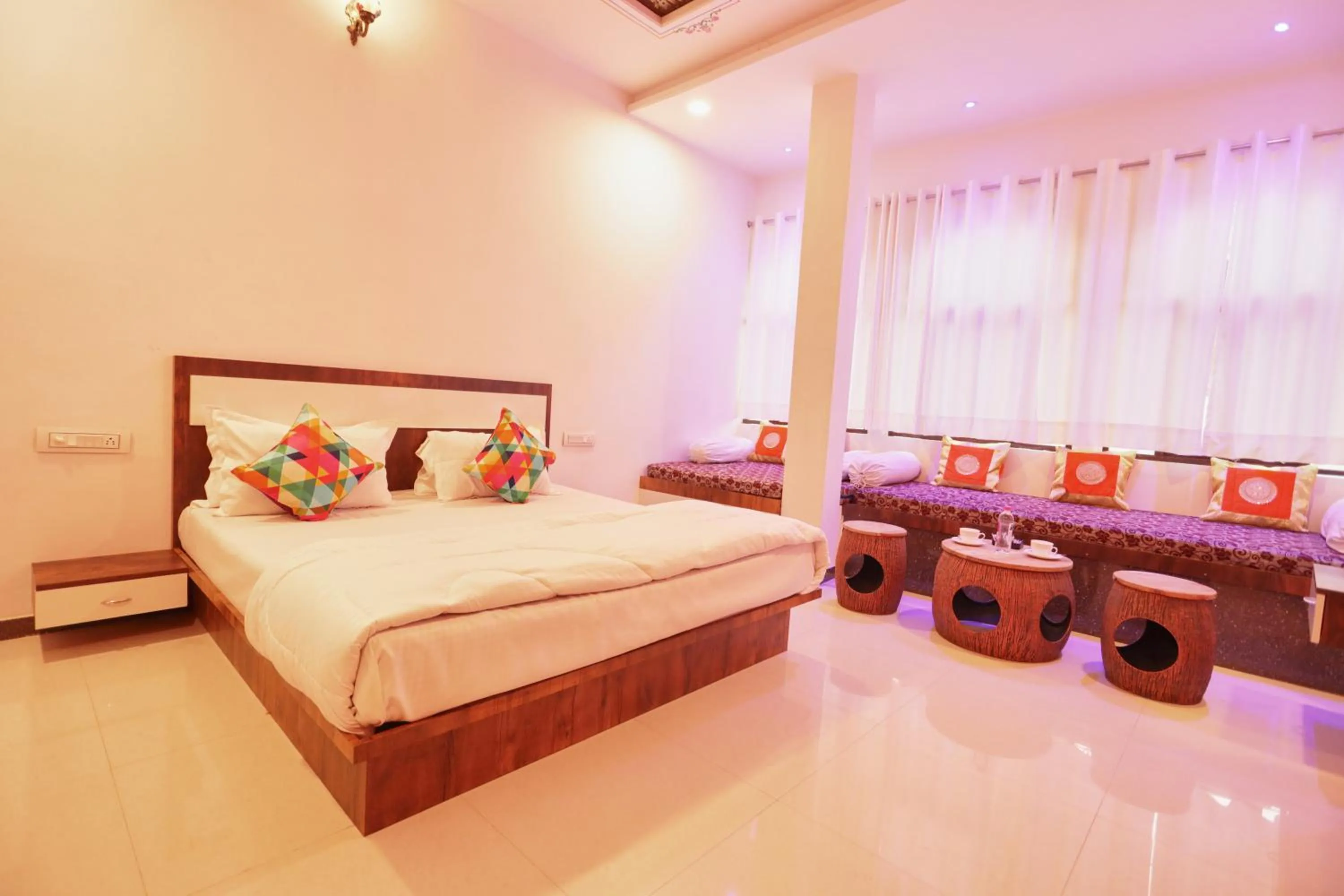 Bed in Neev Haweli