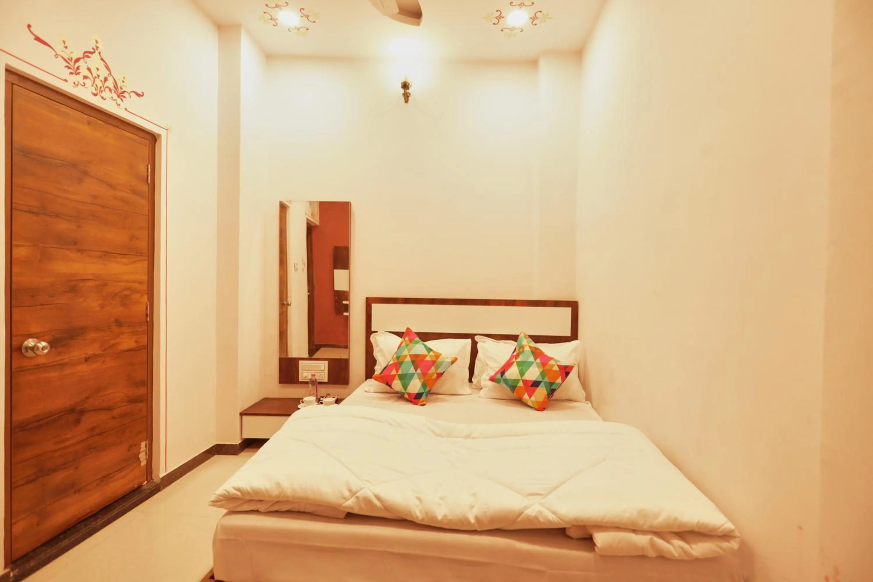 Bed in Neev Haweli