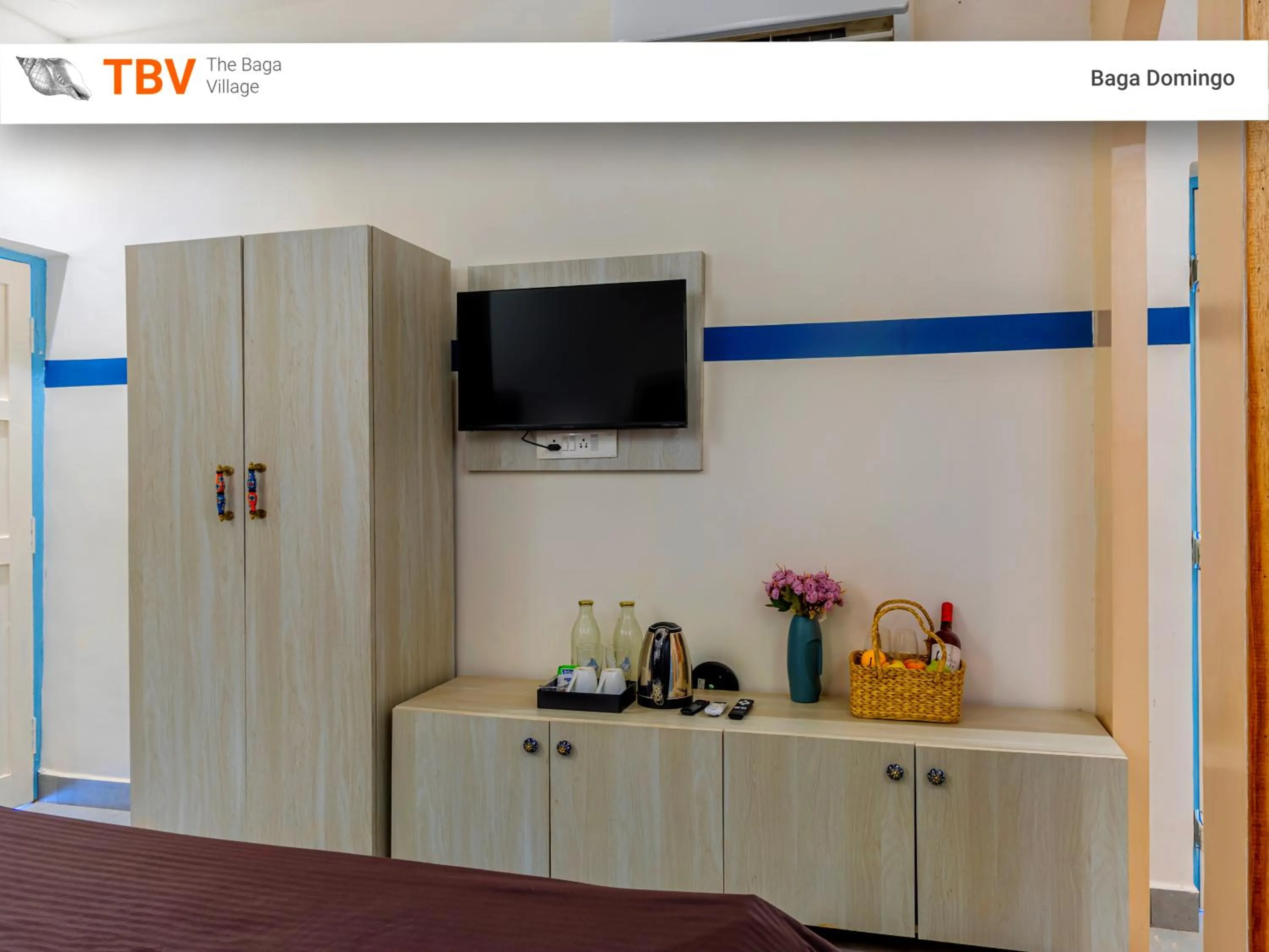 wardrobe in The Baga Domingo's- 50 Mtrs From the Baga Beach