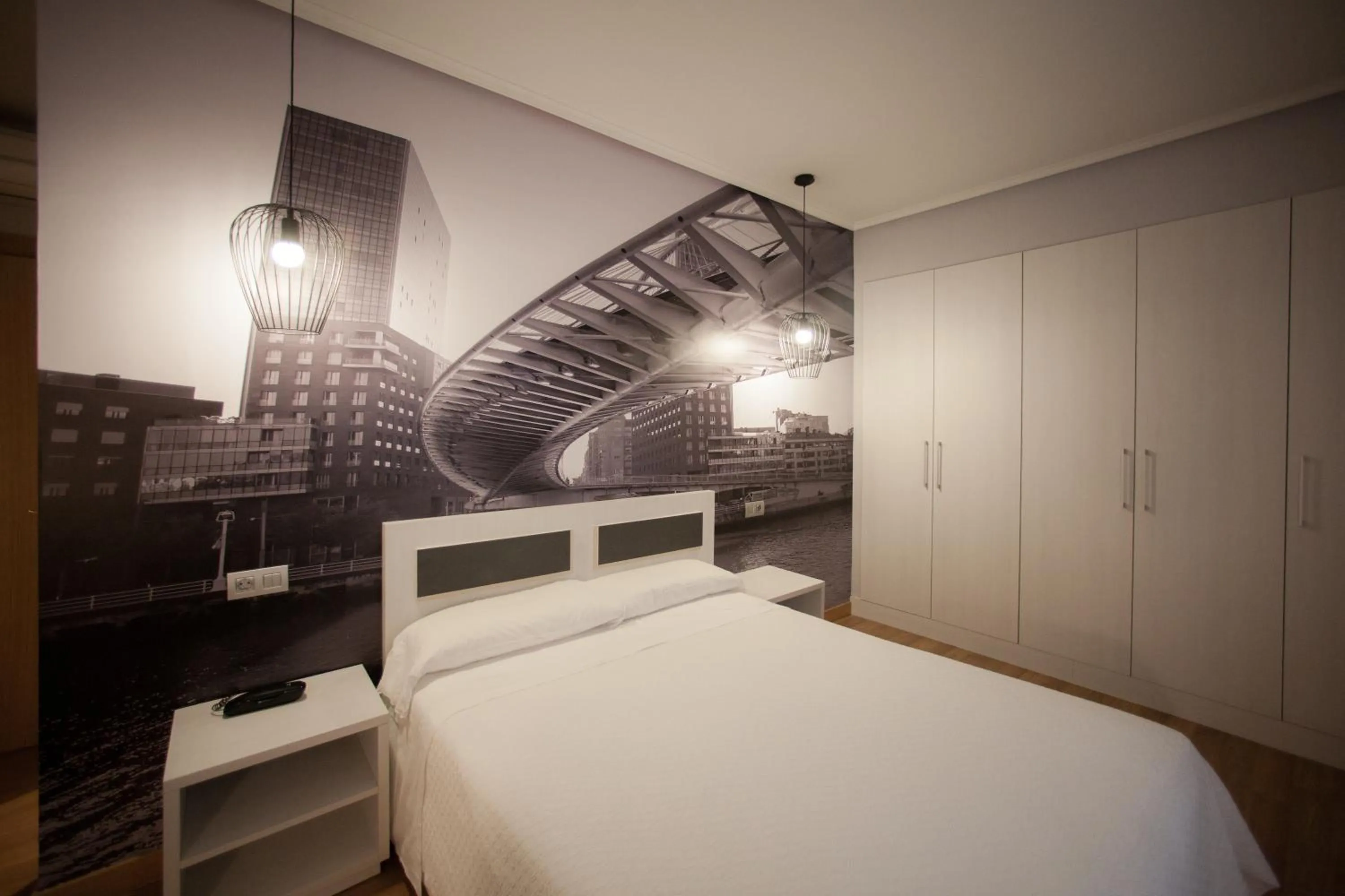 Bedroom, Bed in Hotel Silken Sirimiri