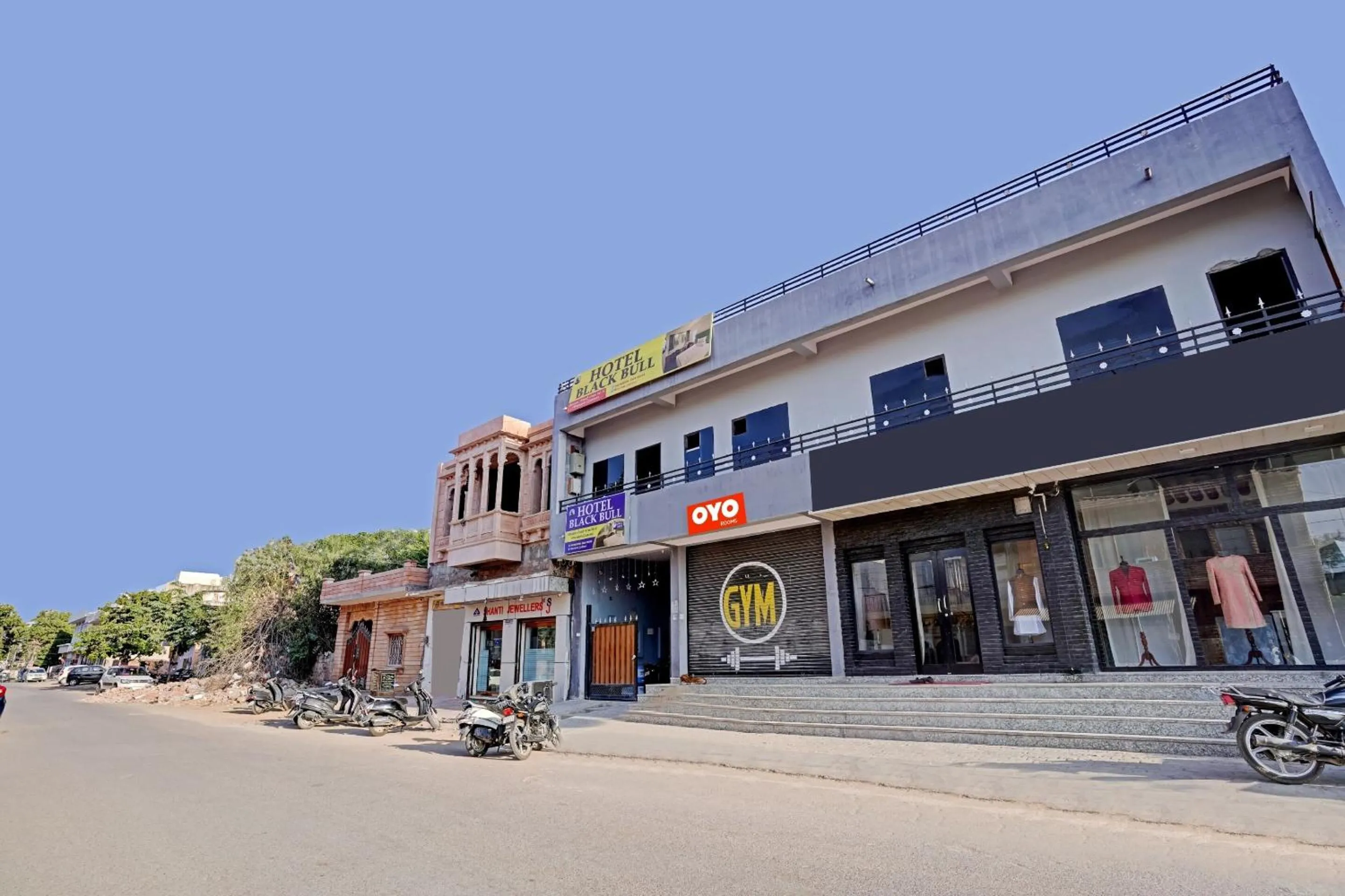 Facade/entrance in Hotel O BlackBull