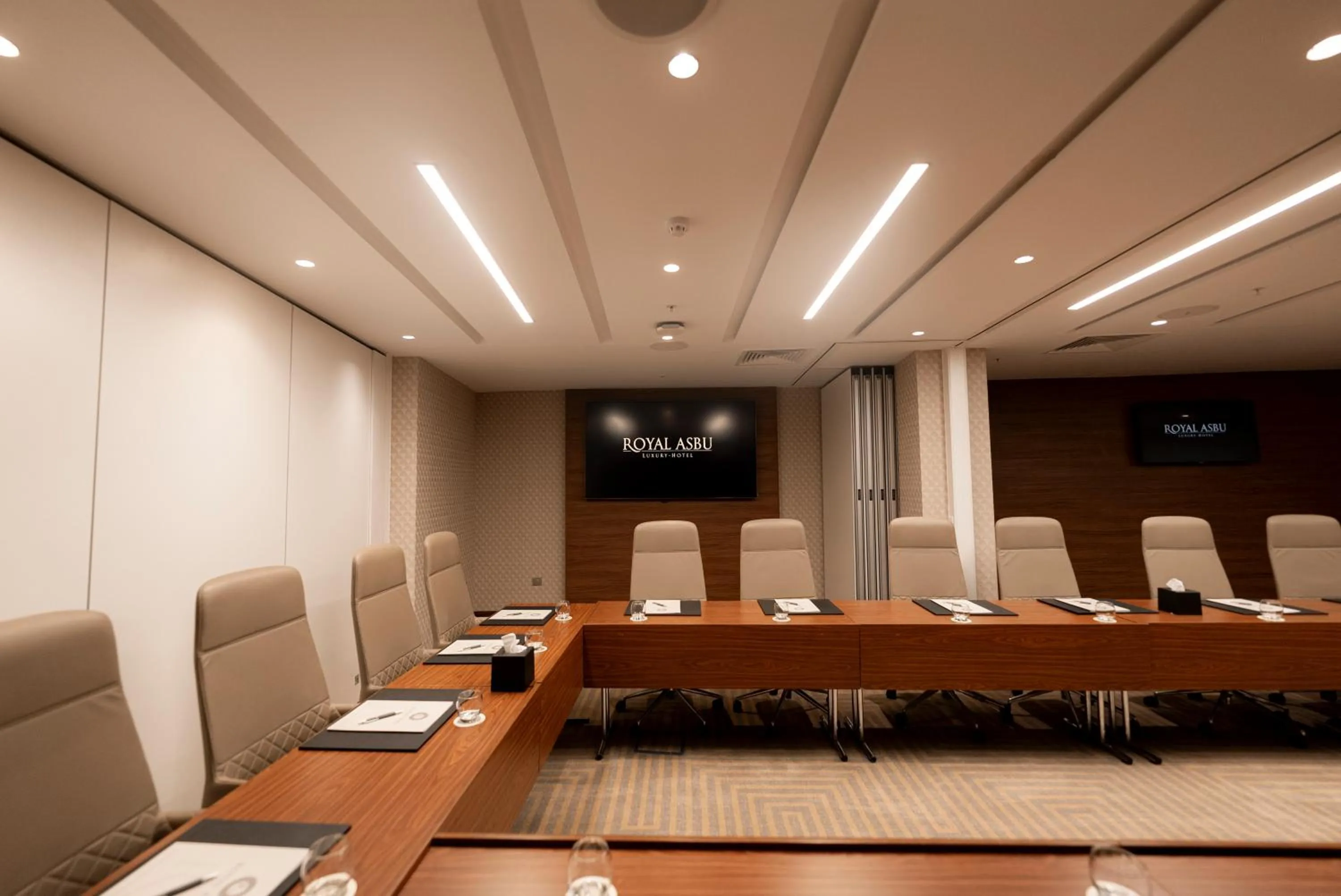 Meeting/conference room in Hotel Royal ASBU Tunis