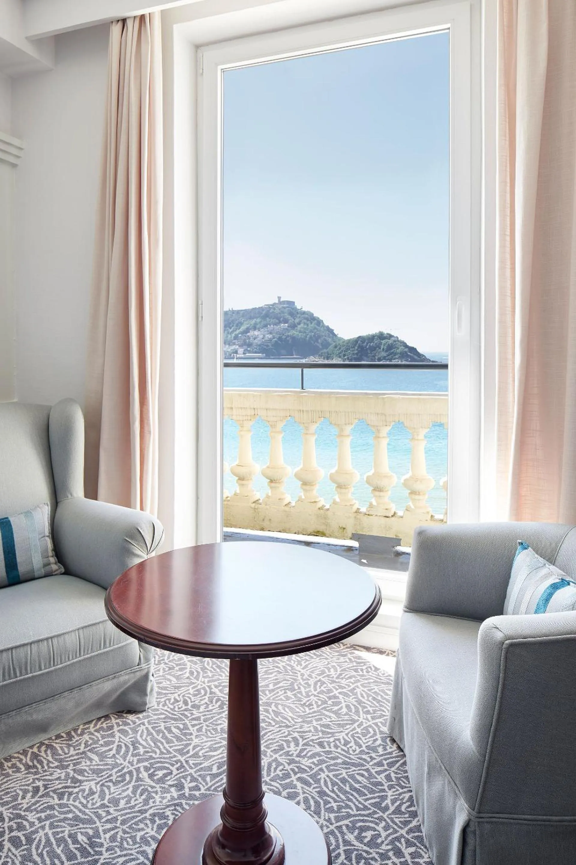 Sea view in Hotel de Londres y de Inglaterra