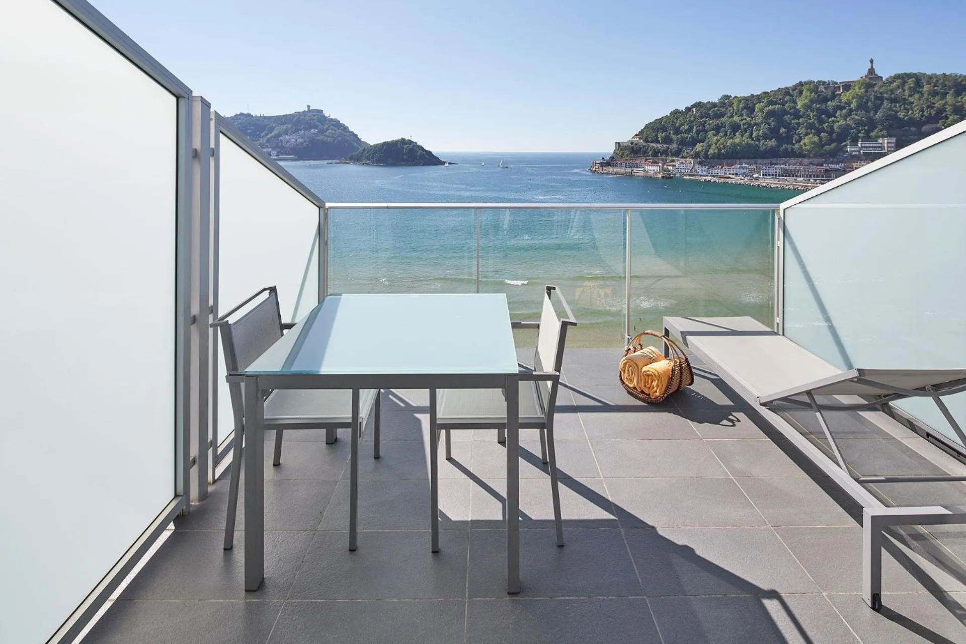 Balcony/Terrace in Hotel de Londres y de Inglaterra