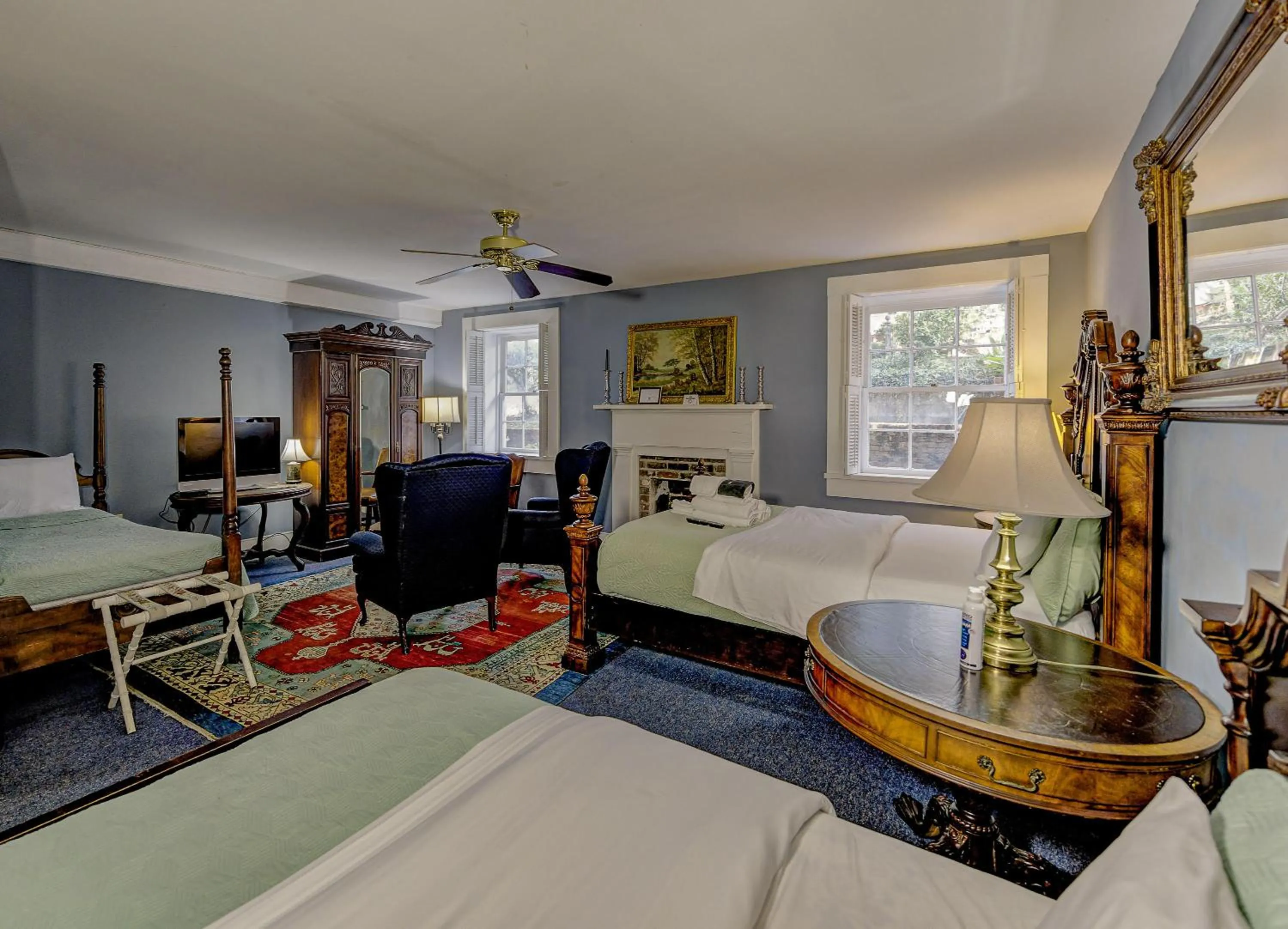 Bed in The Duff Green Mansion