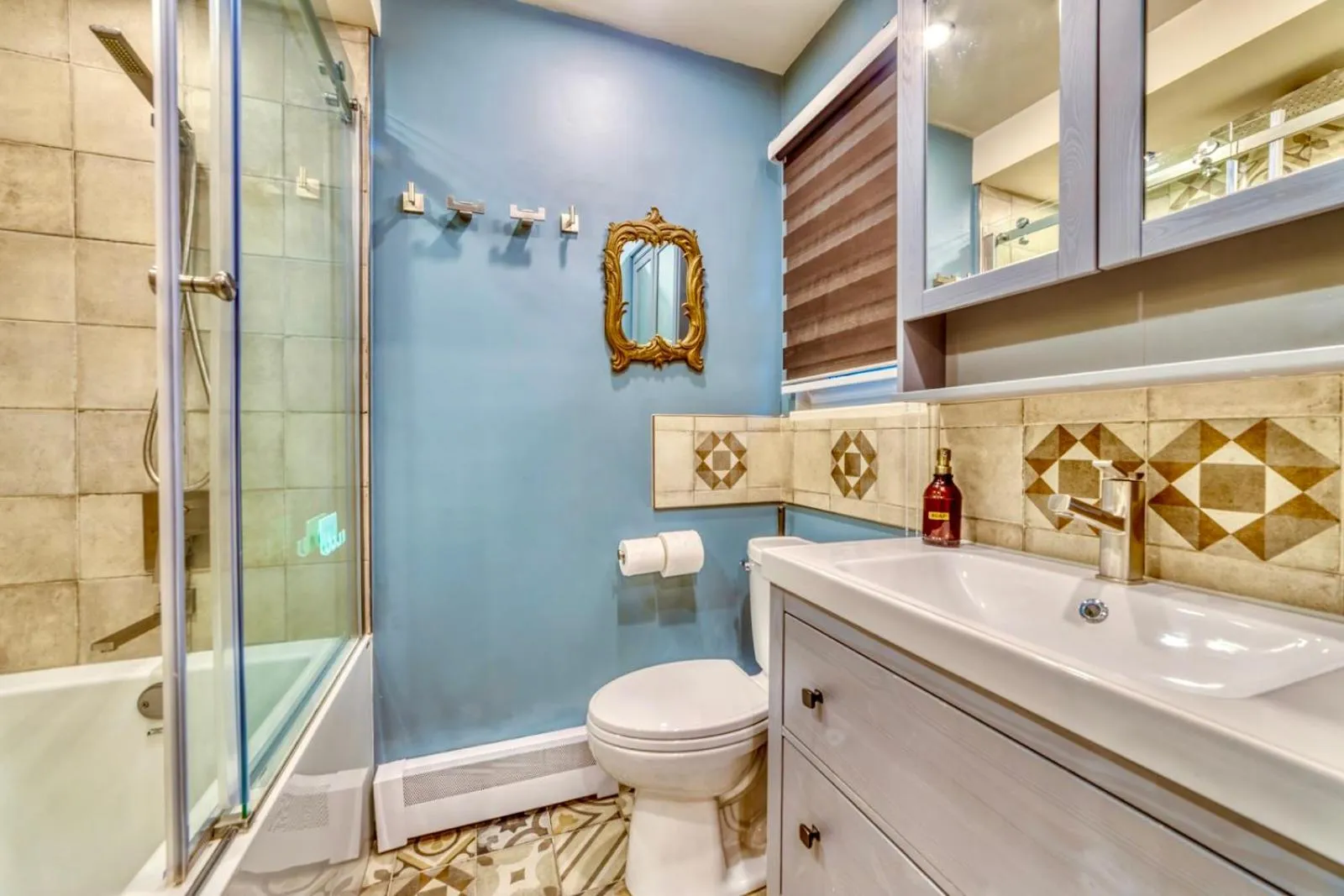 Shower in Neocolonial Nouveau Kensington Vacation Home