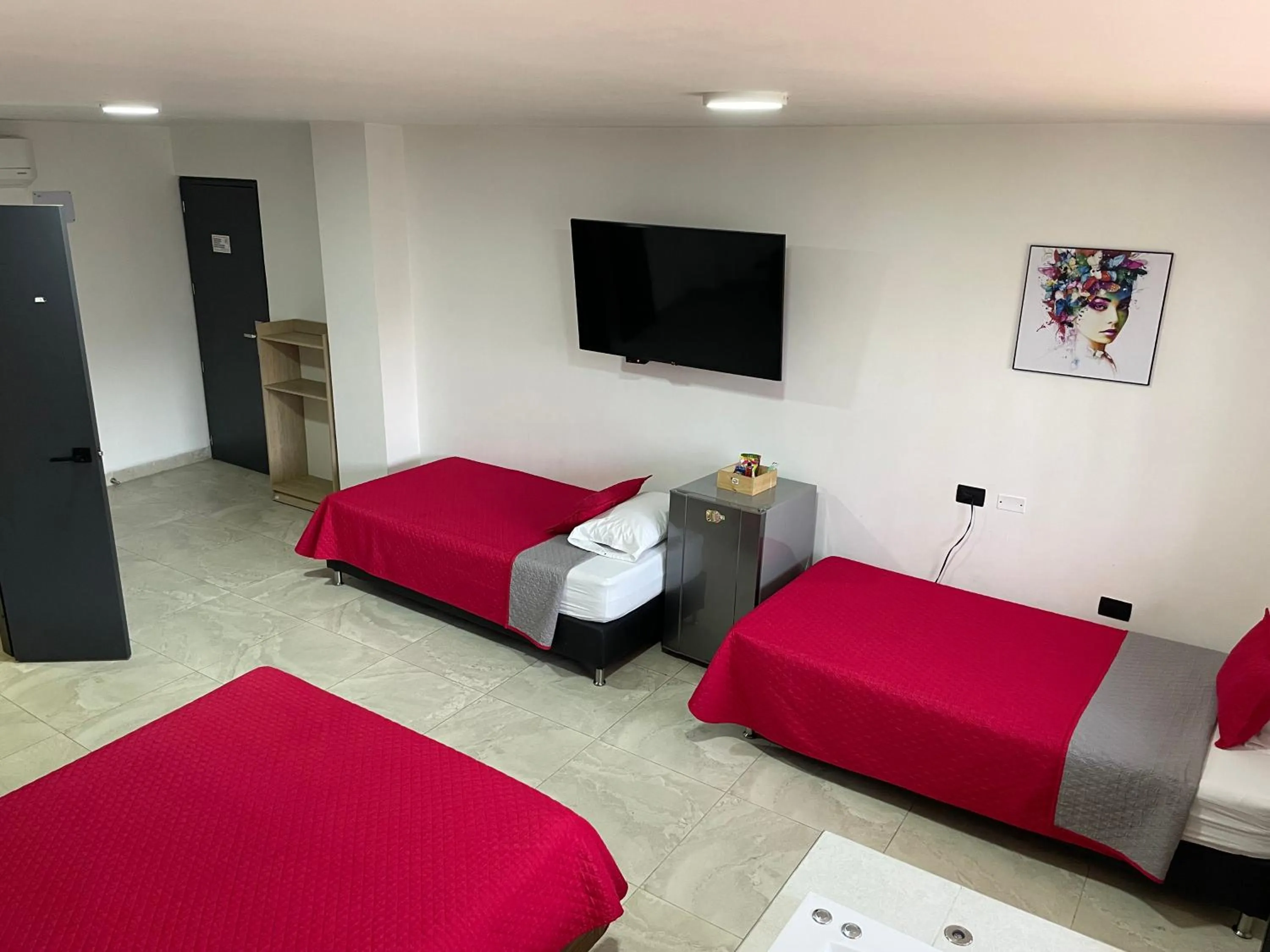 Bedroom, Bed in Hotel Ofix