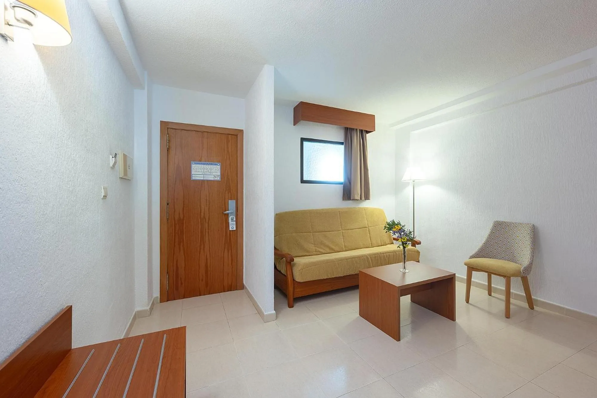 Photo of the whole room in Hotel Playas de Torrevieja