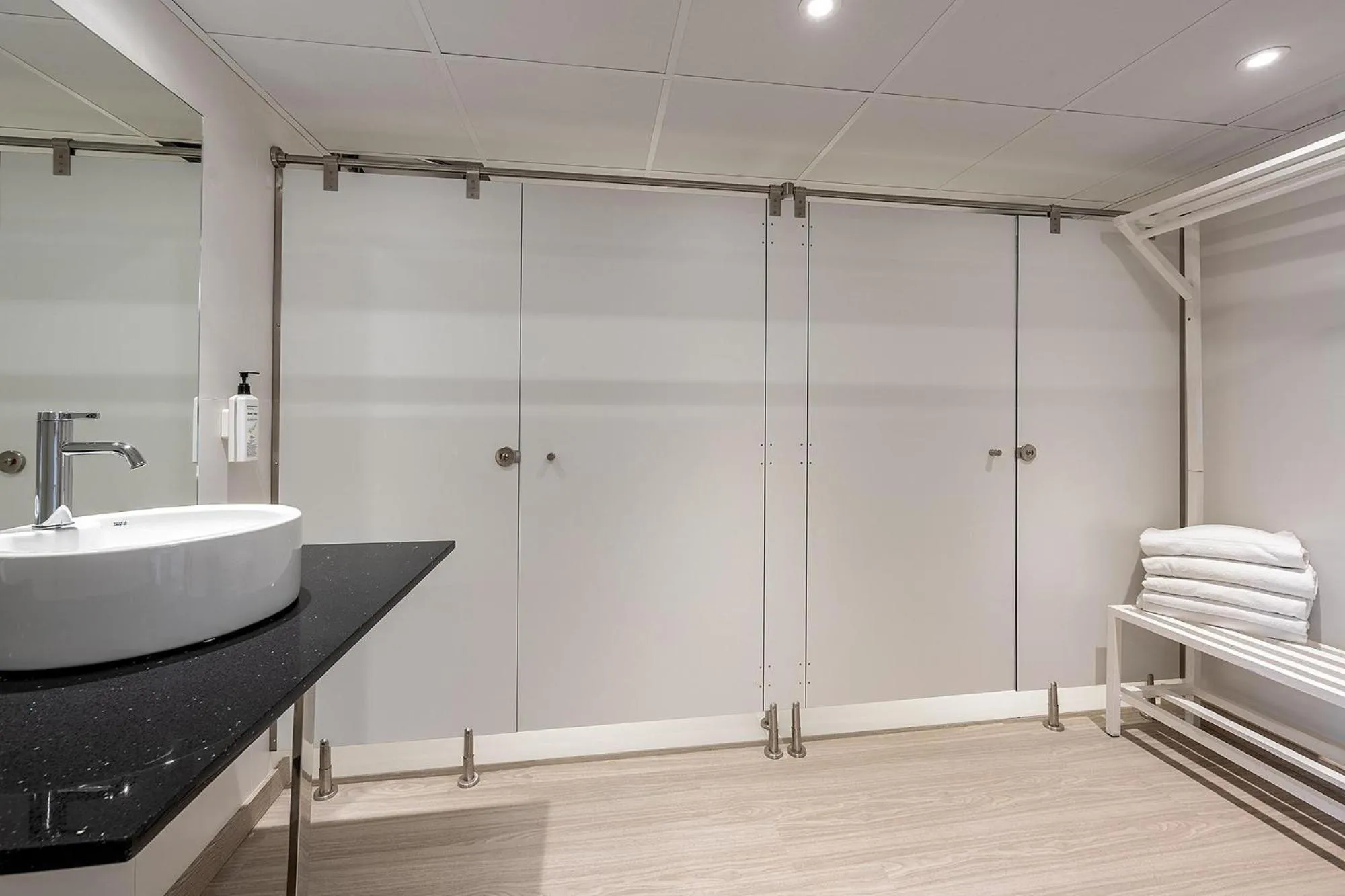 Bathroom in Hotel Playas de Torrevieja