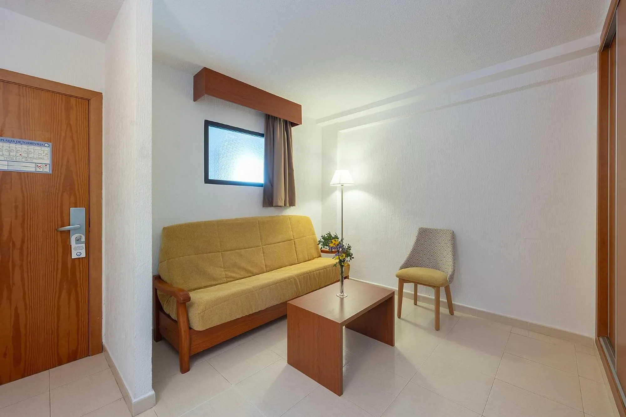 Photo of the whole room in Hotel Playas de Torrevieja