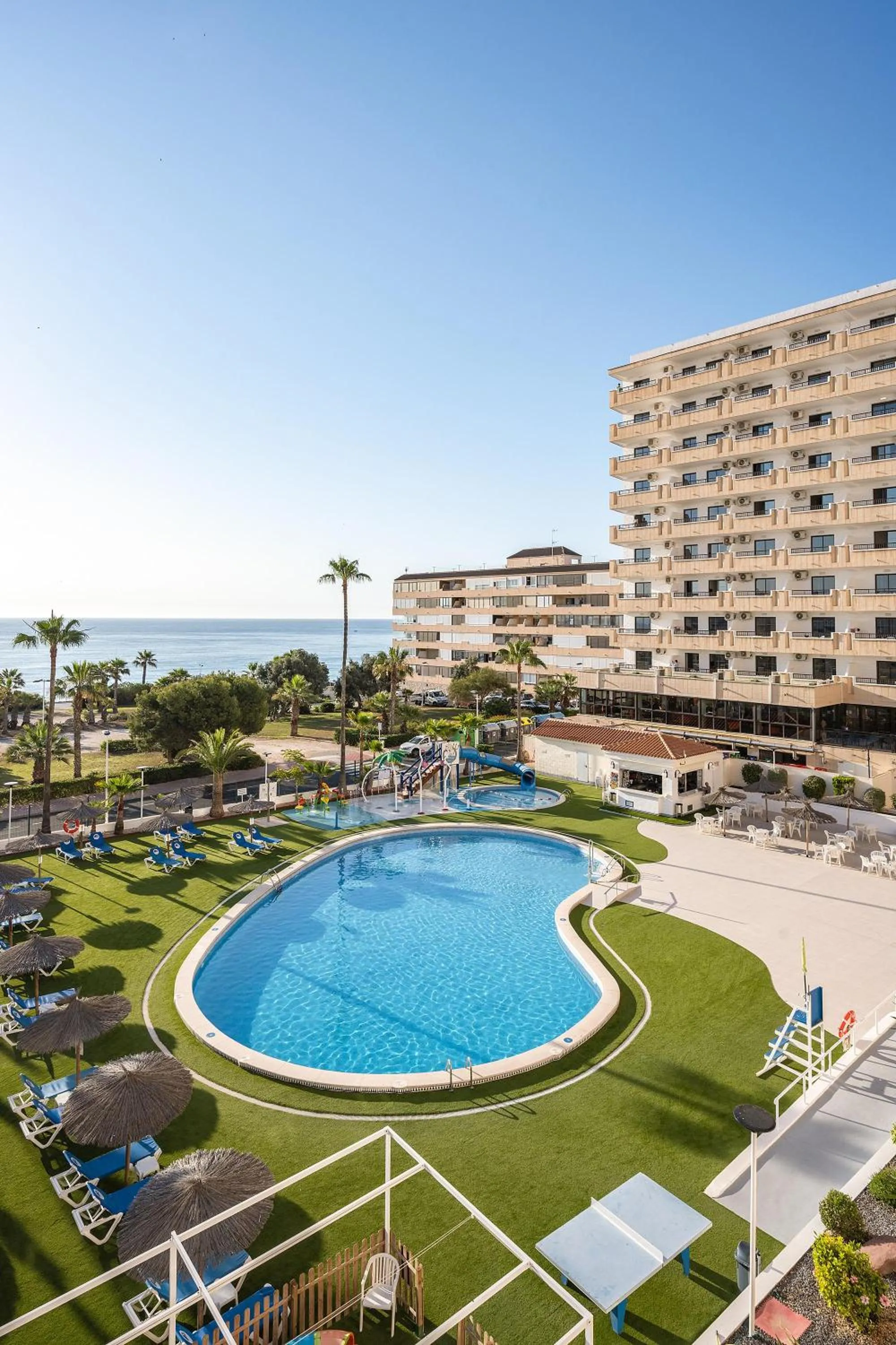 Swimming pool in Hotel Playas de Torrevieja
