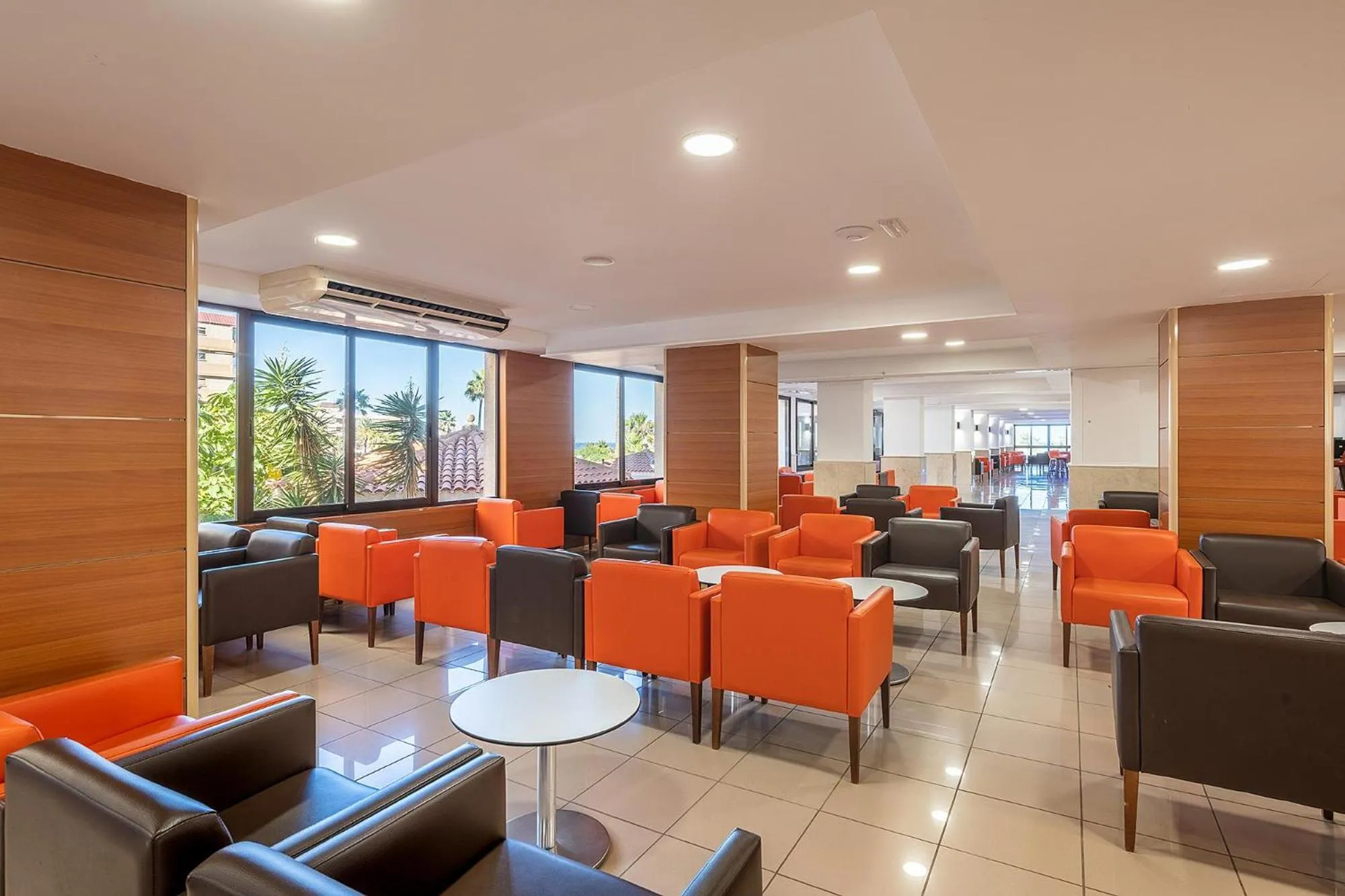 Lobby or reception in Hotel Playas de Torrevieja