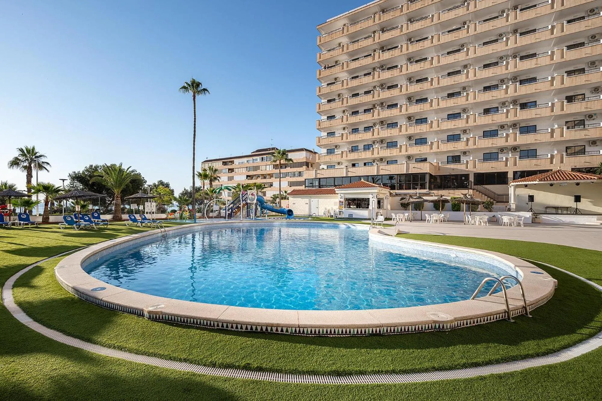Swimming pool in Hotel Playas de Torrevieja
