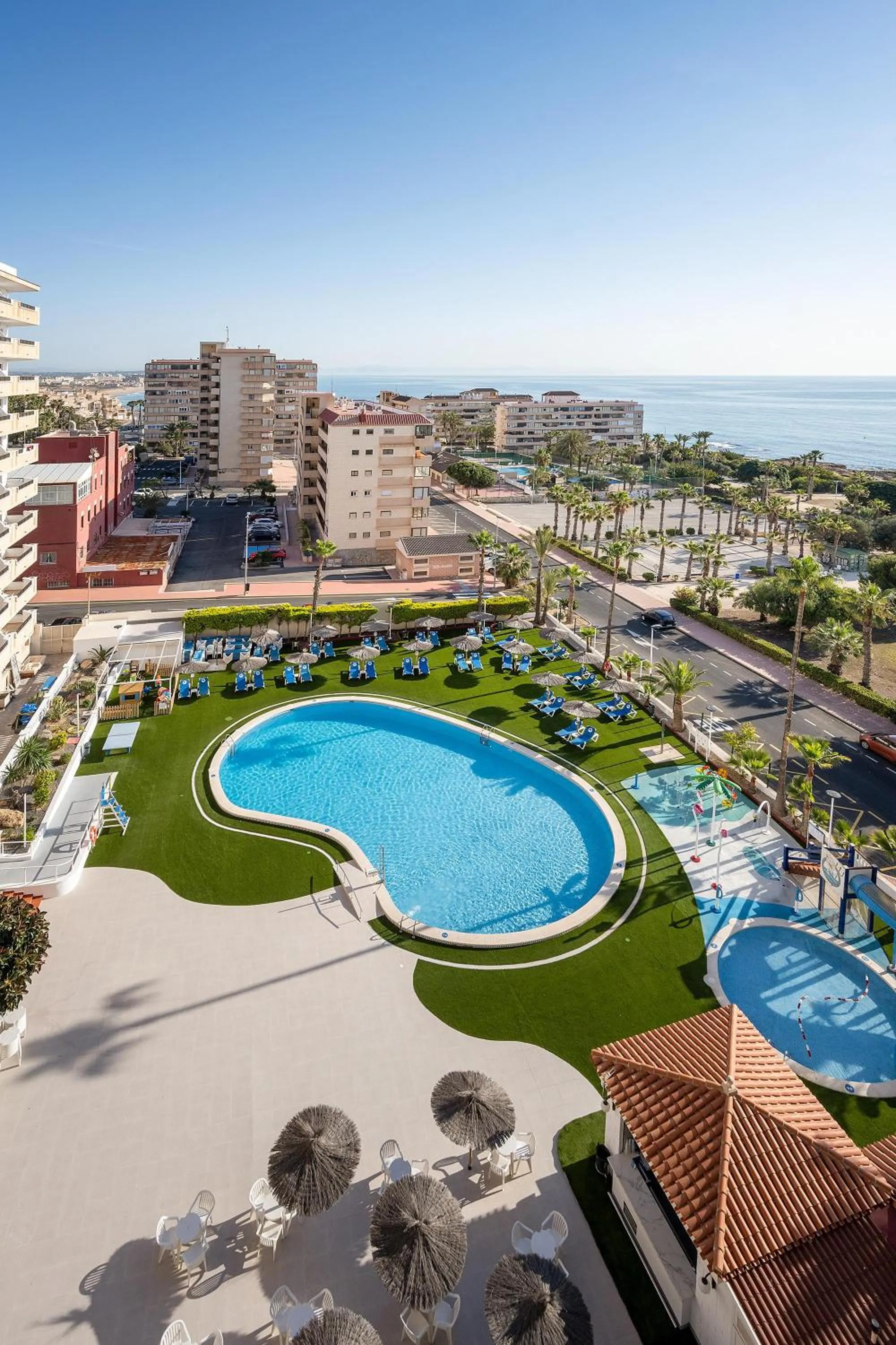 Swimming pool in Hotel Playas de Torrevieja