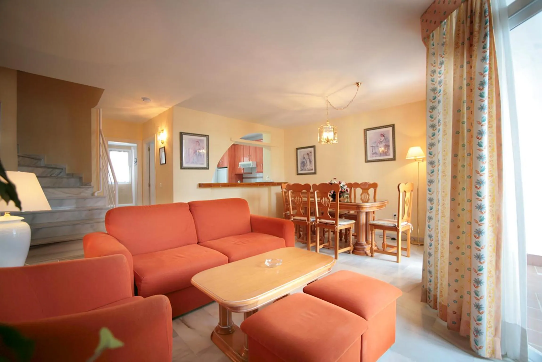 Living room in Ona Campanario