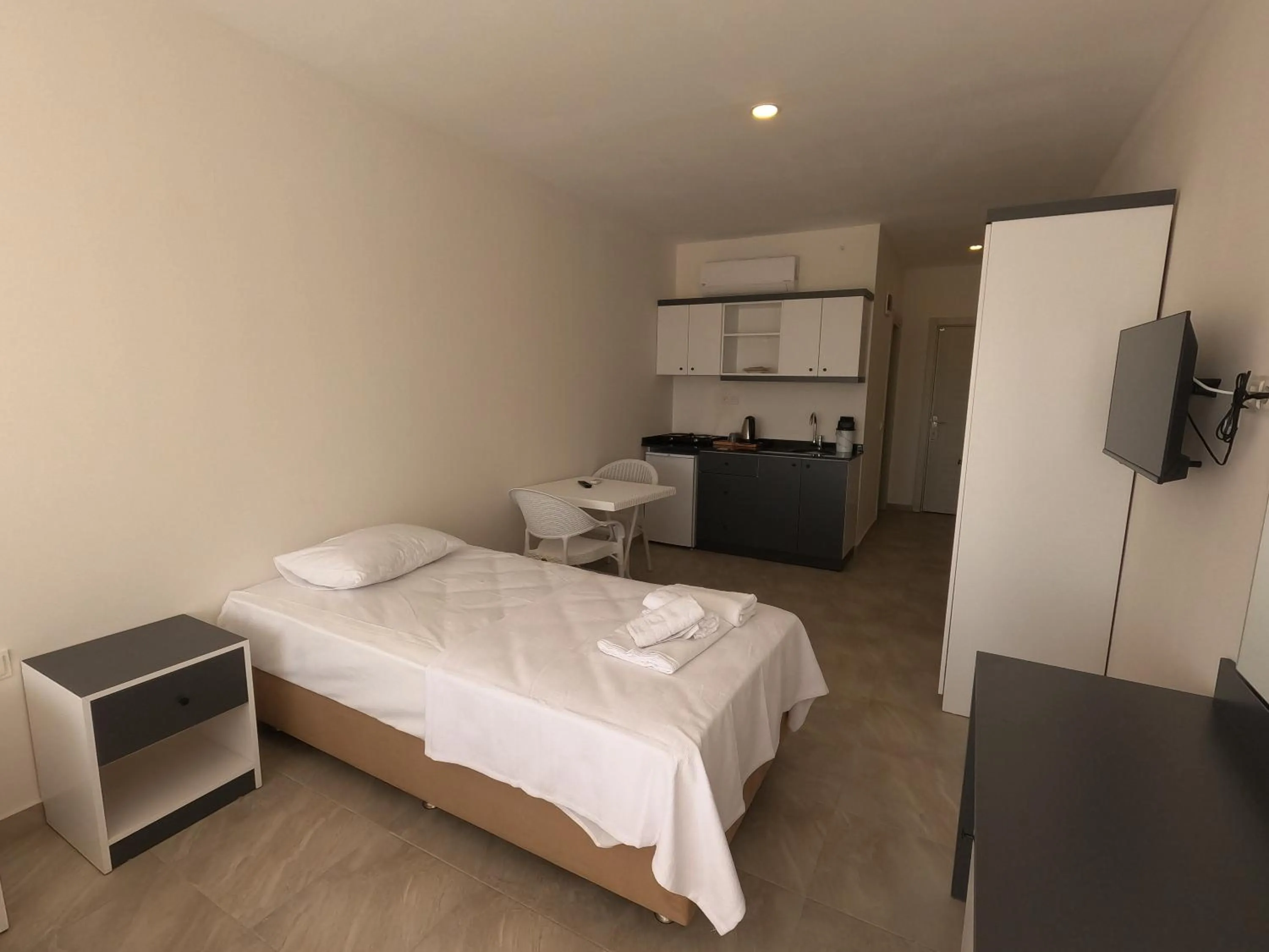 Photo of the whole room, Bed in Lofts Alanya Luna Hotel