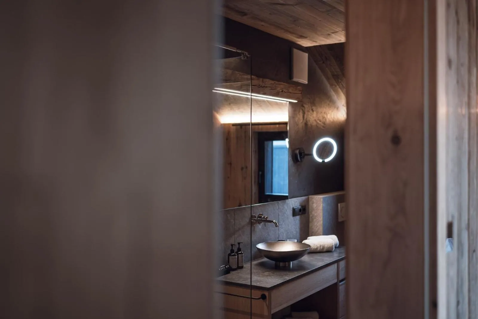 Shower in Amus Chalets Dolomites - Luxury Chalets South Tyrol