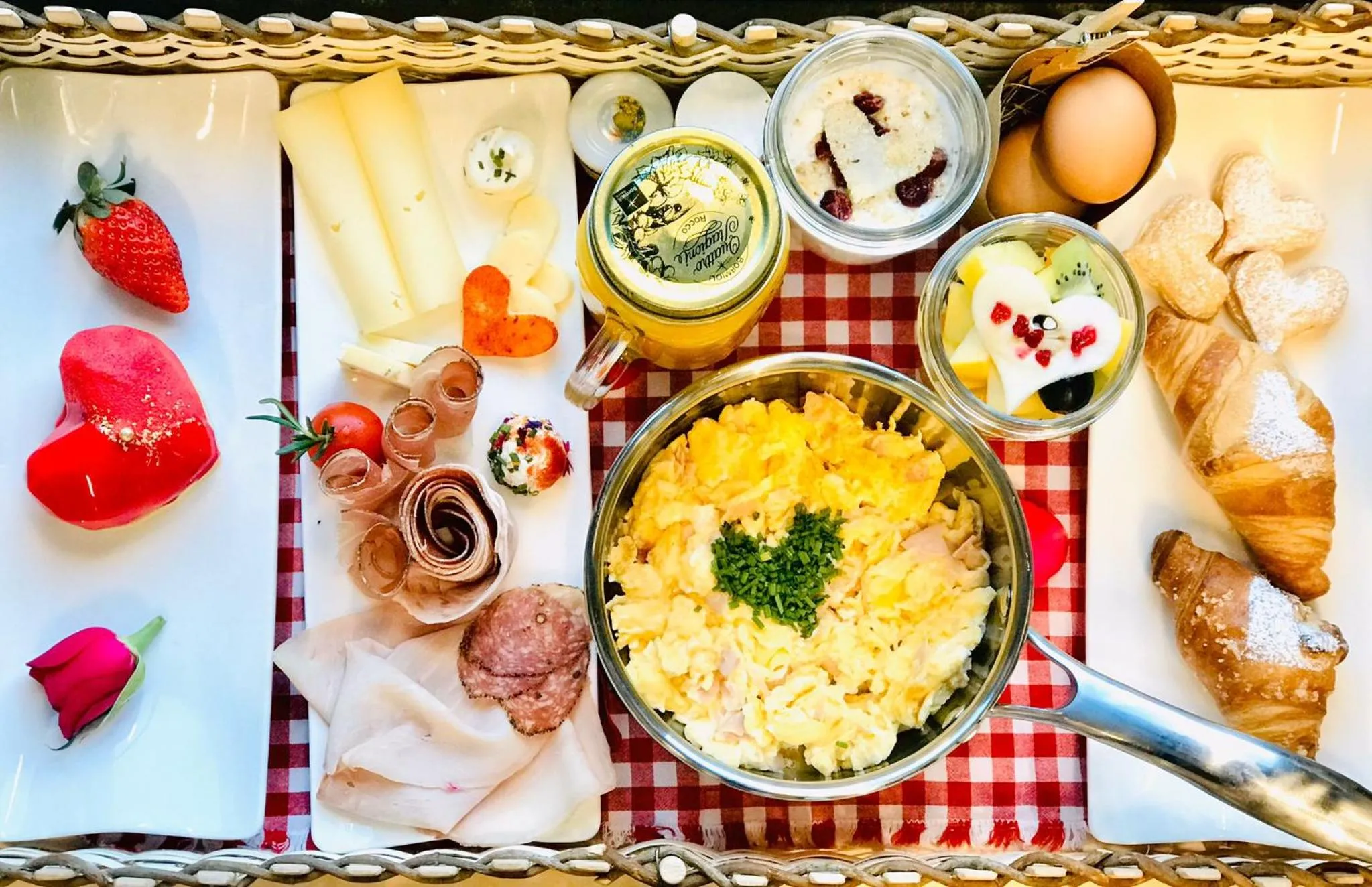 Breakfast in Amus Chalets Dolomites - Luxury Chalets South Tyrol