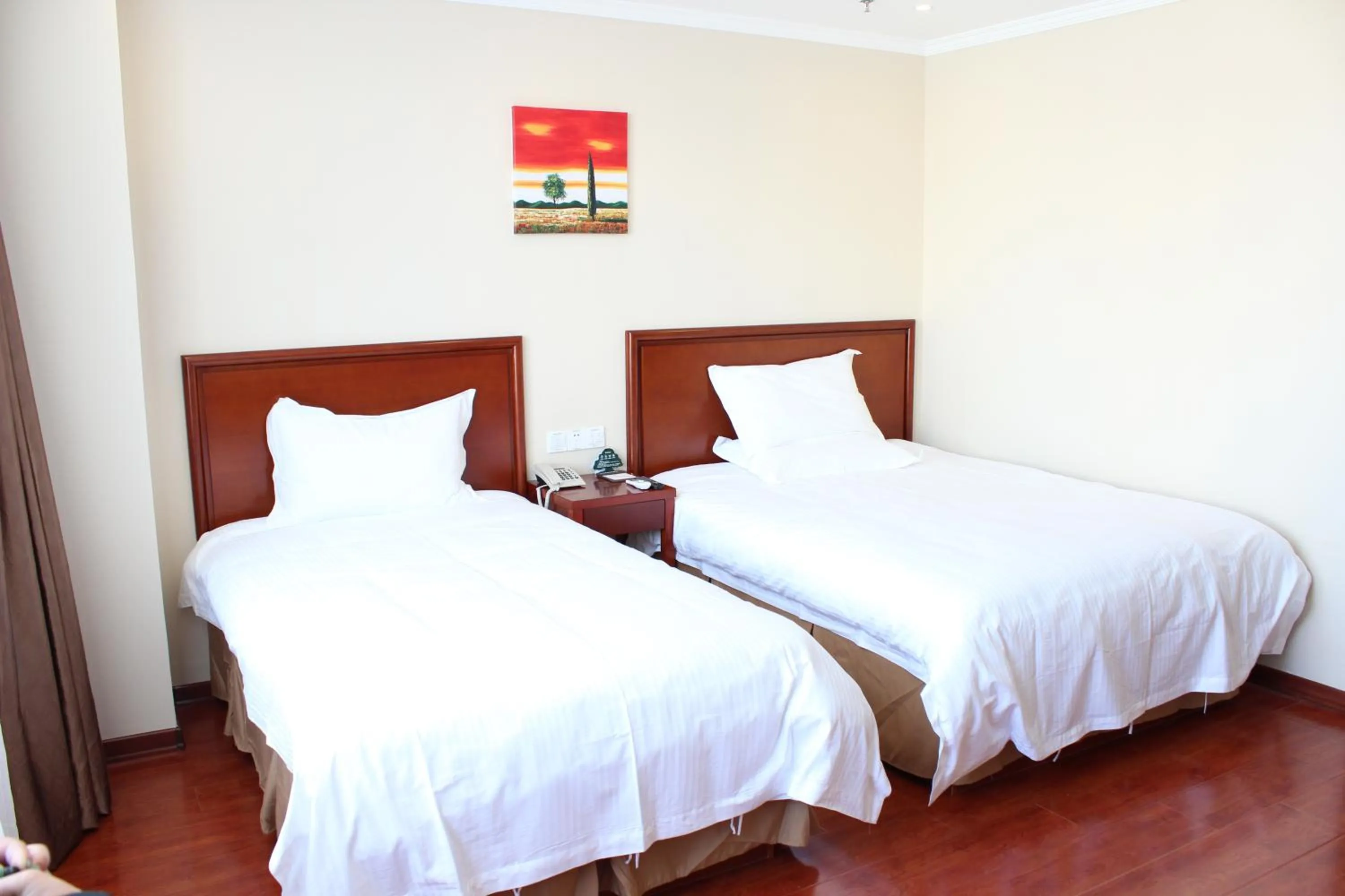 Photo of the whole room, Bed in GreenTree Inn Zhangjiakou Yu County Bus Station Business Hotel