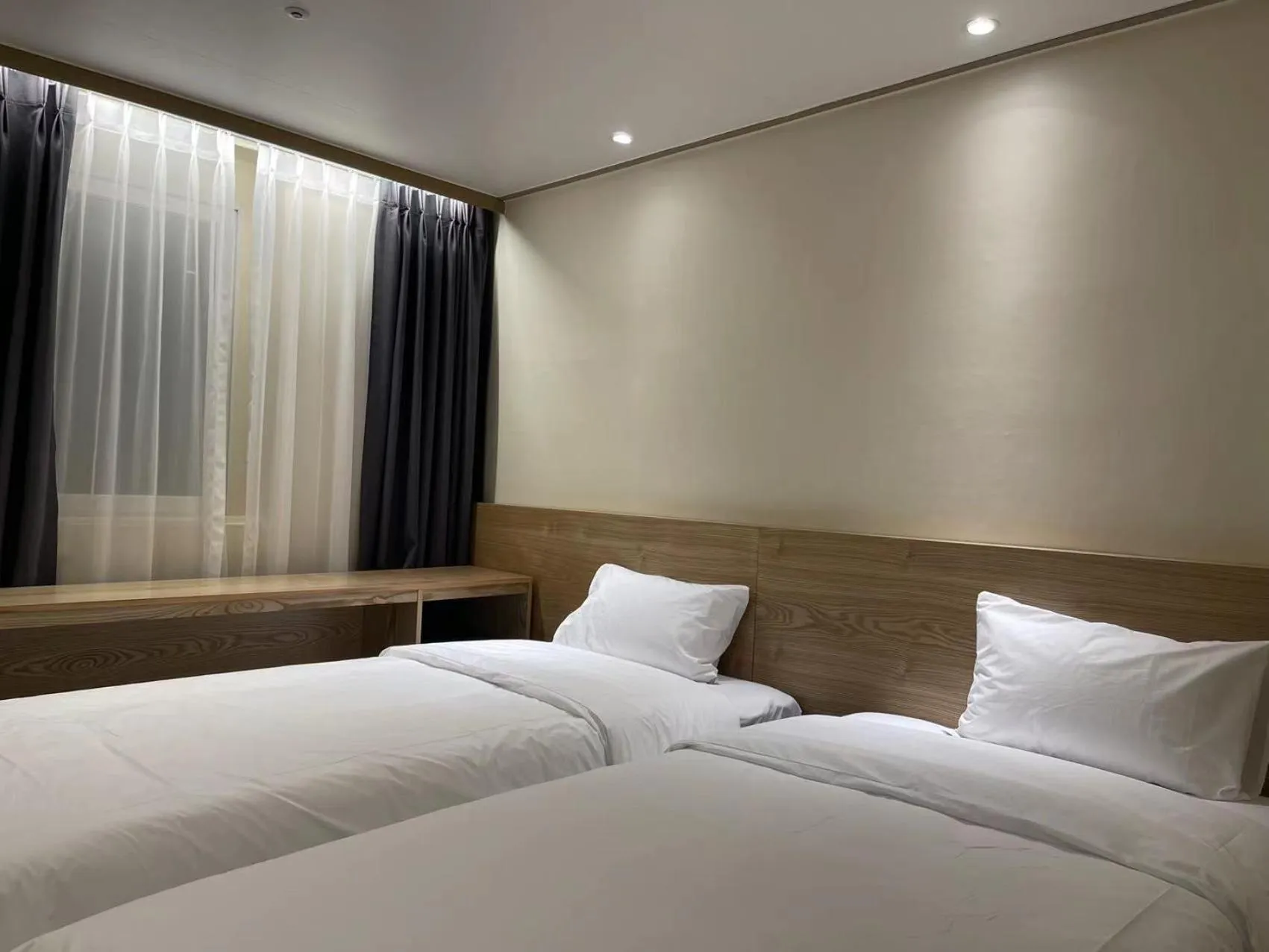 Bed in The garden hotel