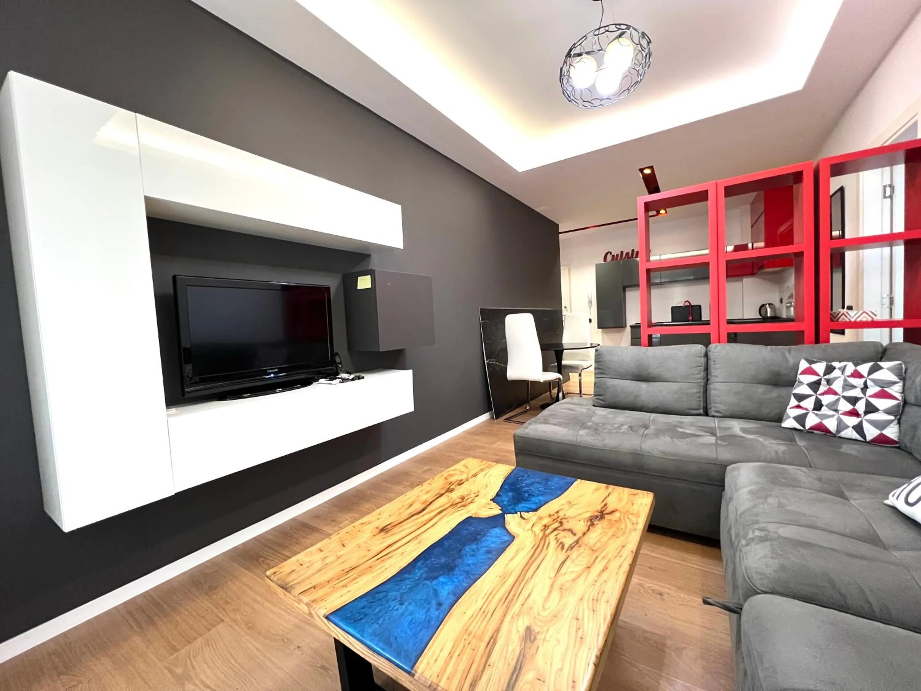 Downtown Grand Comfort