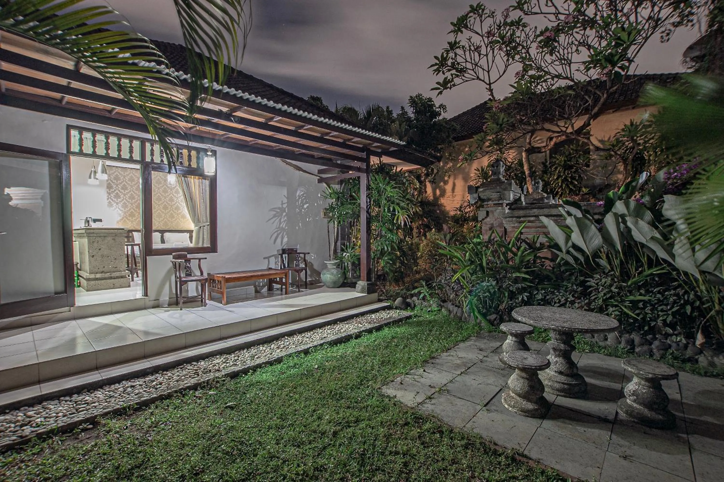 Garden in Panorama Cottages I